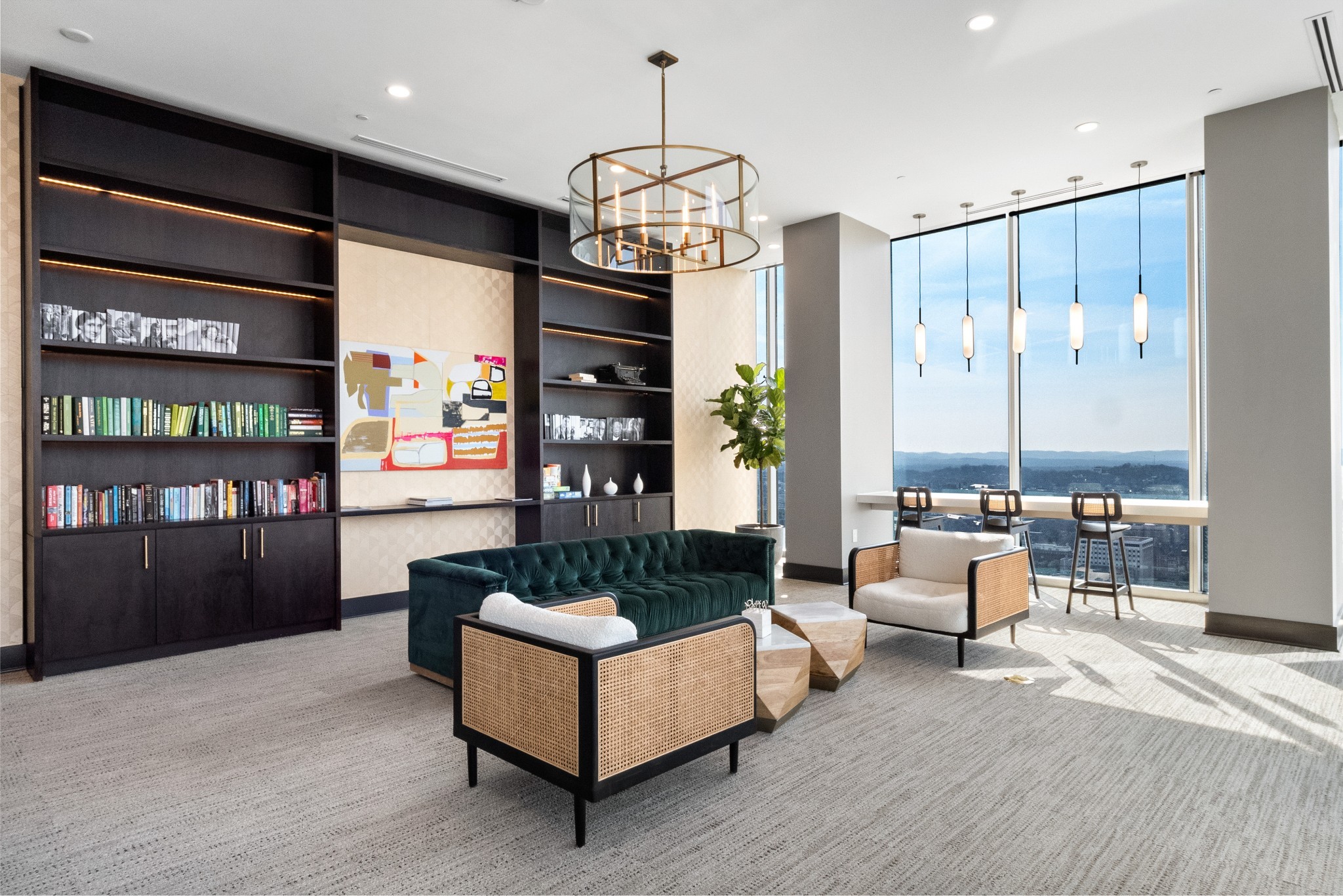 1616 West End Ave Unit: 2004