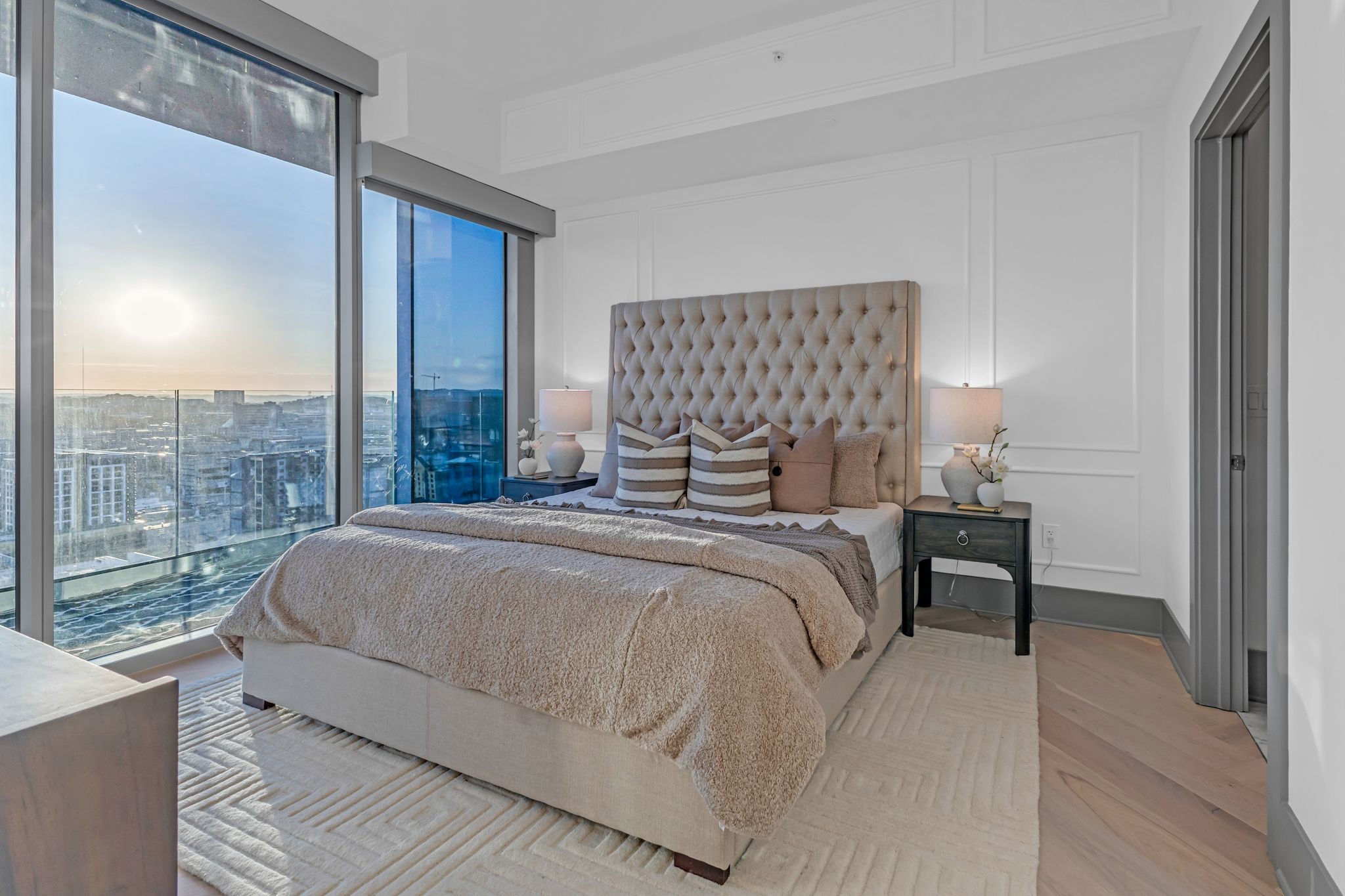 1616 West End Ave Unit: 2009