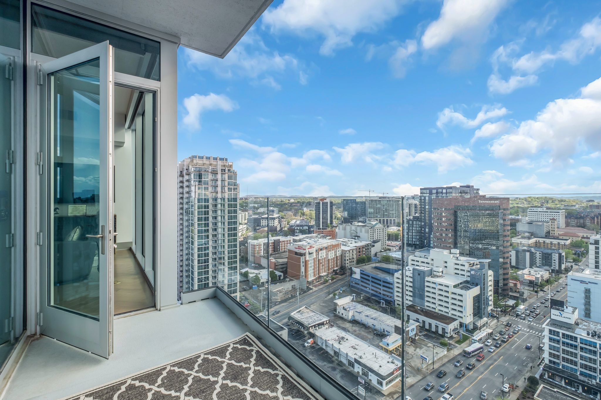 1616 West End Ave Unit: 2009