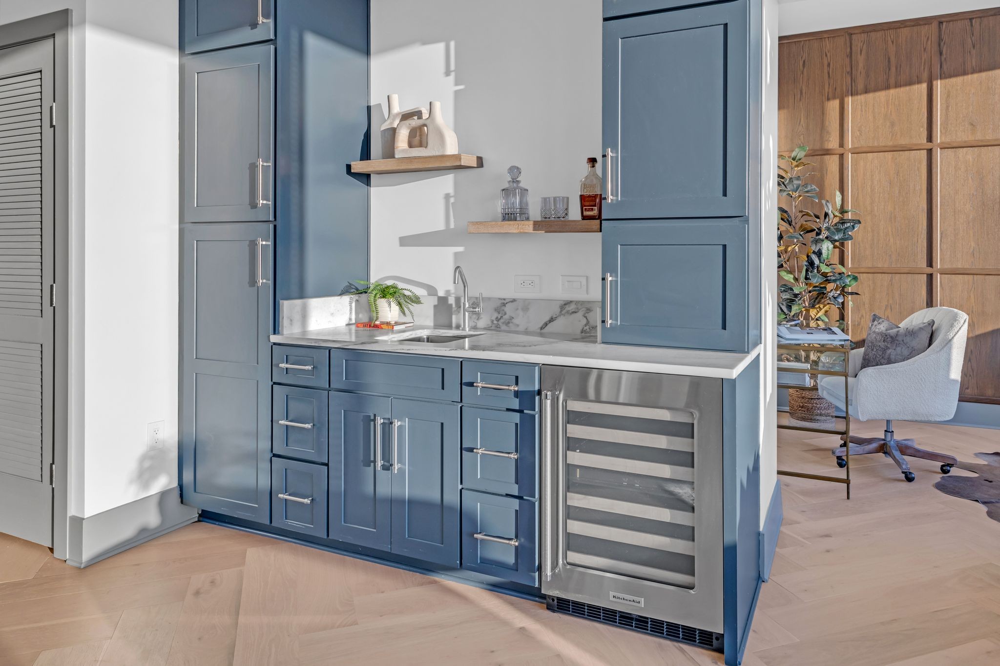 1616 West End Ave Unit: 2009