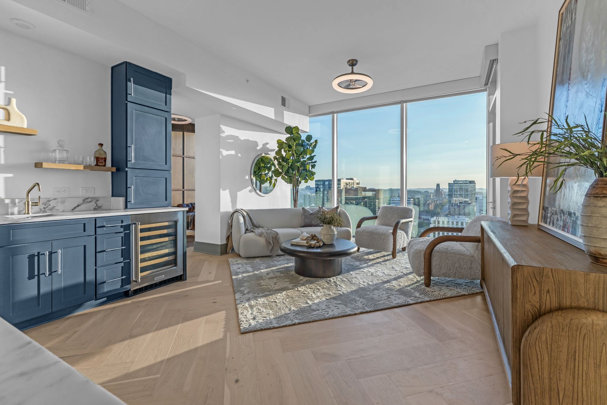 1616 West End Ave Unit: 2009