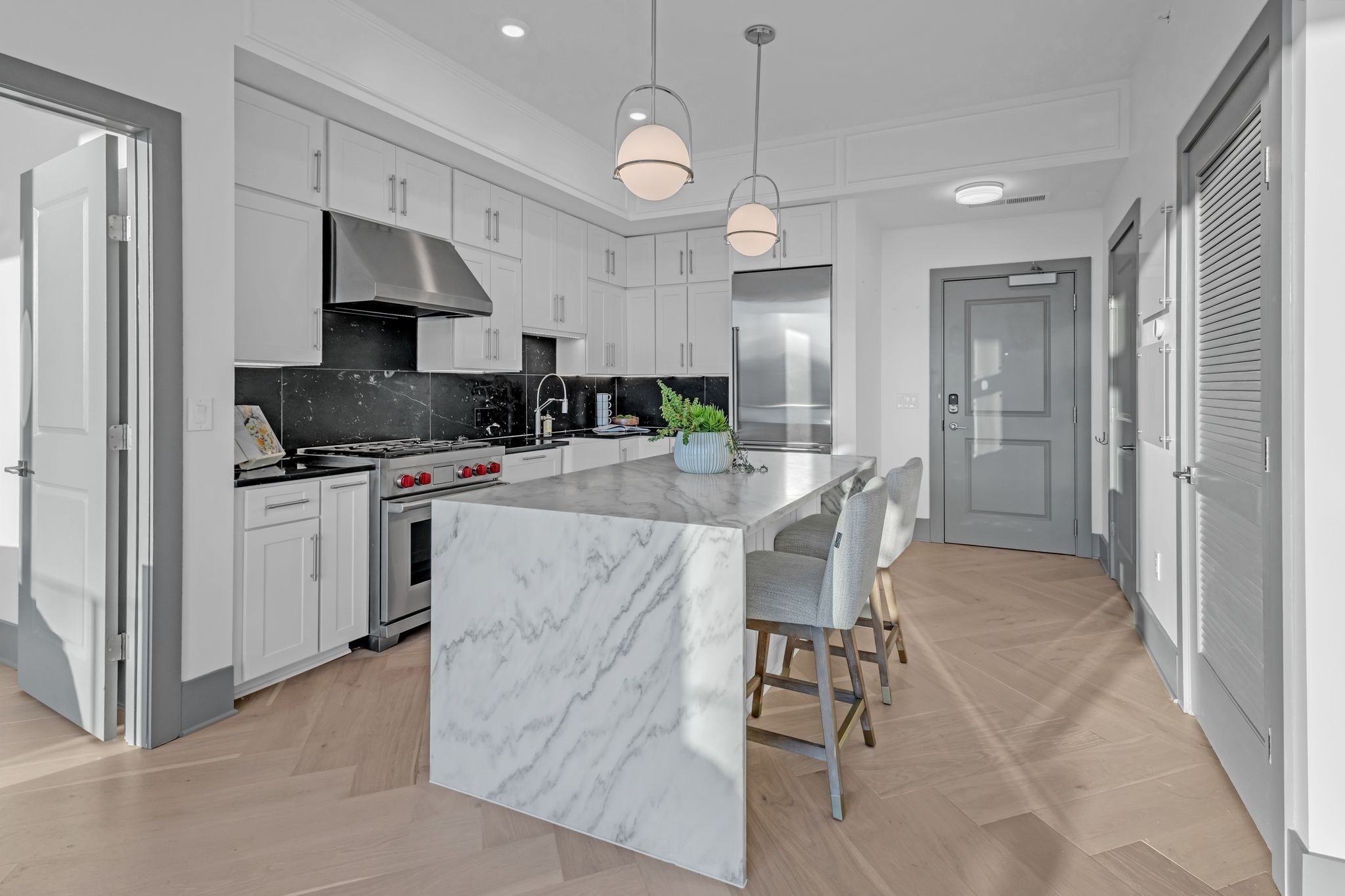 1616 West End Ave Unit: 2009