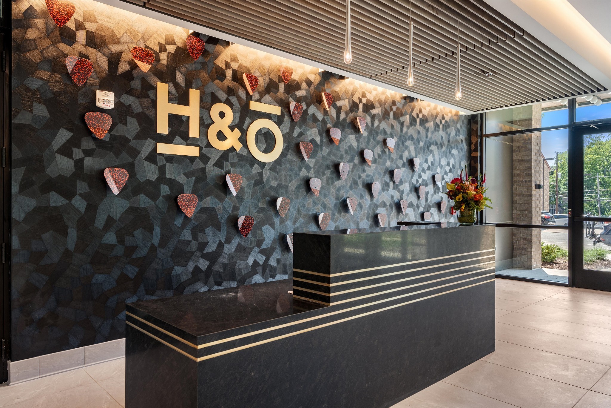 1014 16th Avenue, S Unit: B1 Corner