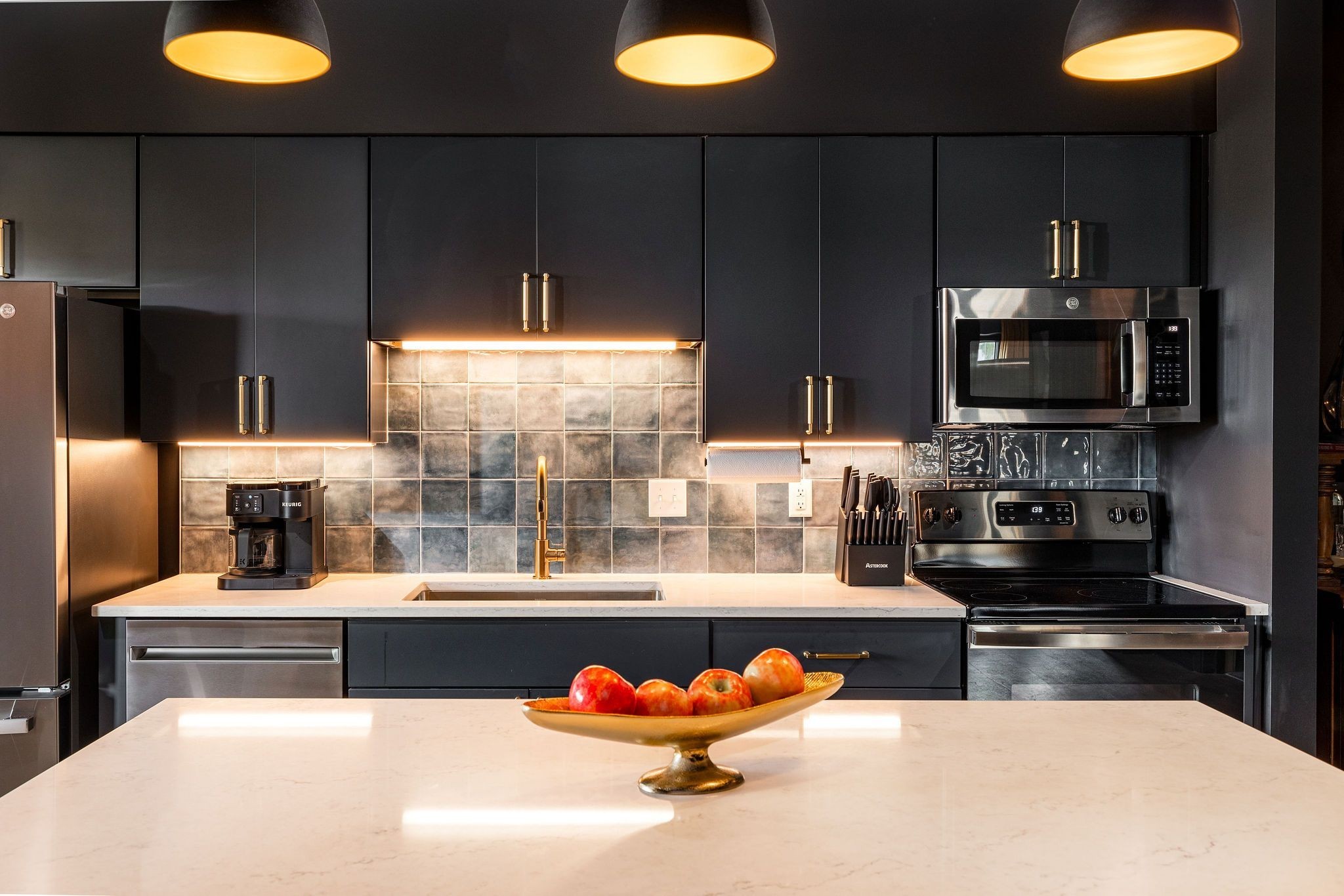 1014 16th Avenue, S Unit: B1 Corner