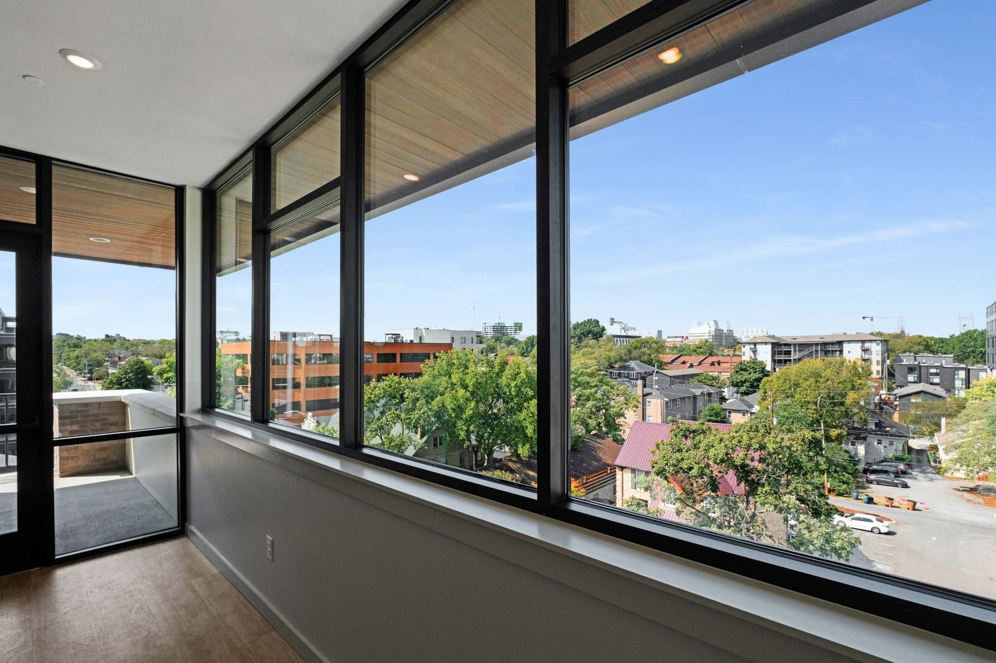 1014 16th Avenue, S Unit: B1 Corner