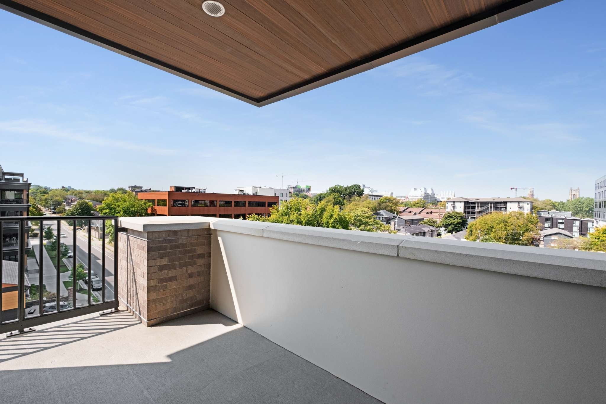 1014 16th Avenue, S Unit: B1 Corner