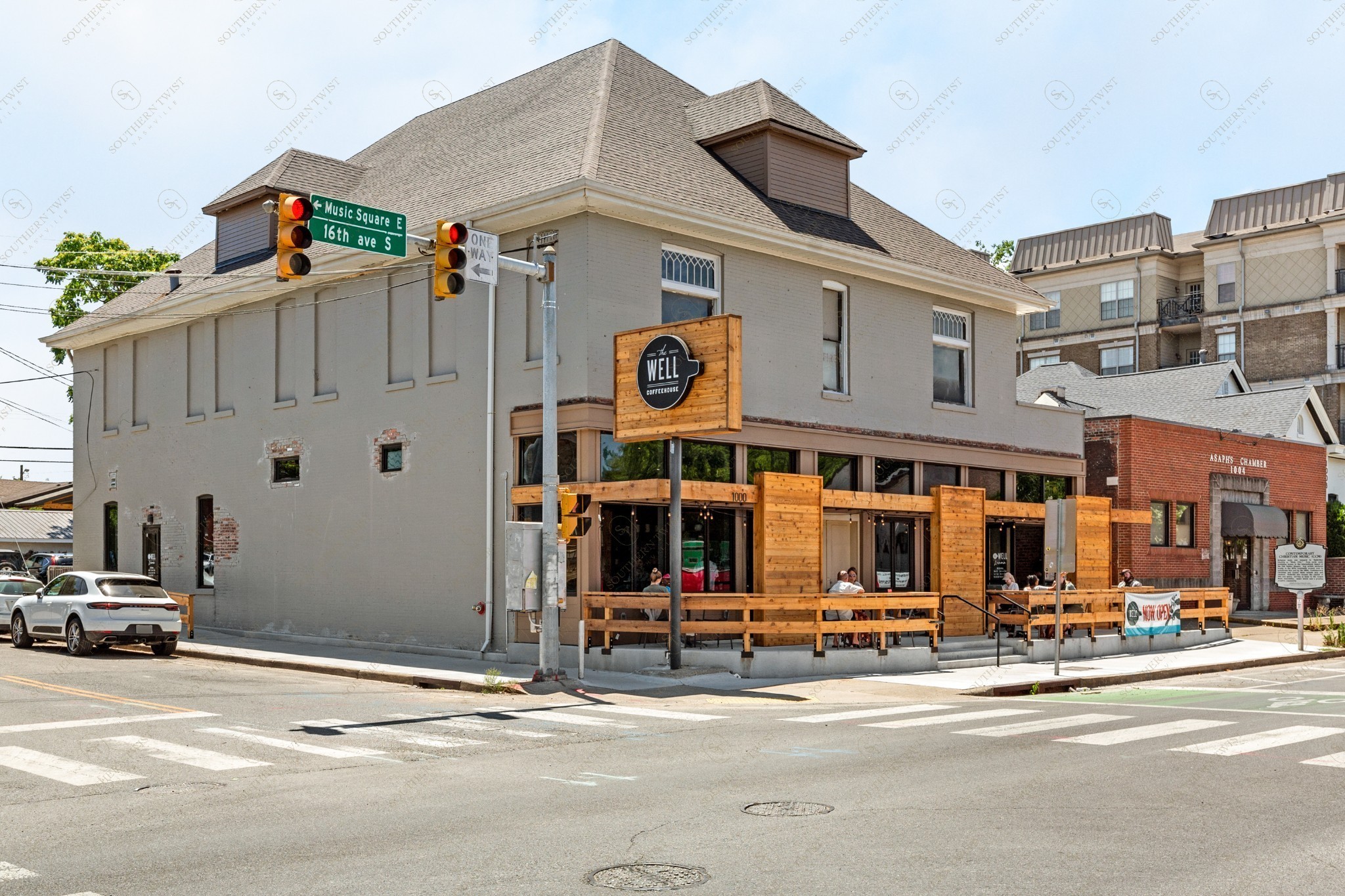 1014 16th Avenue, S Unit: B1 Corner