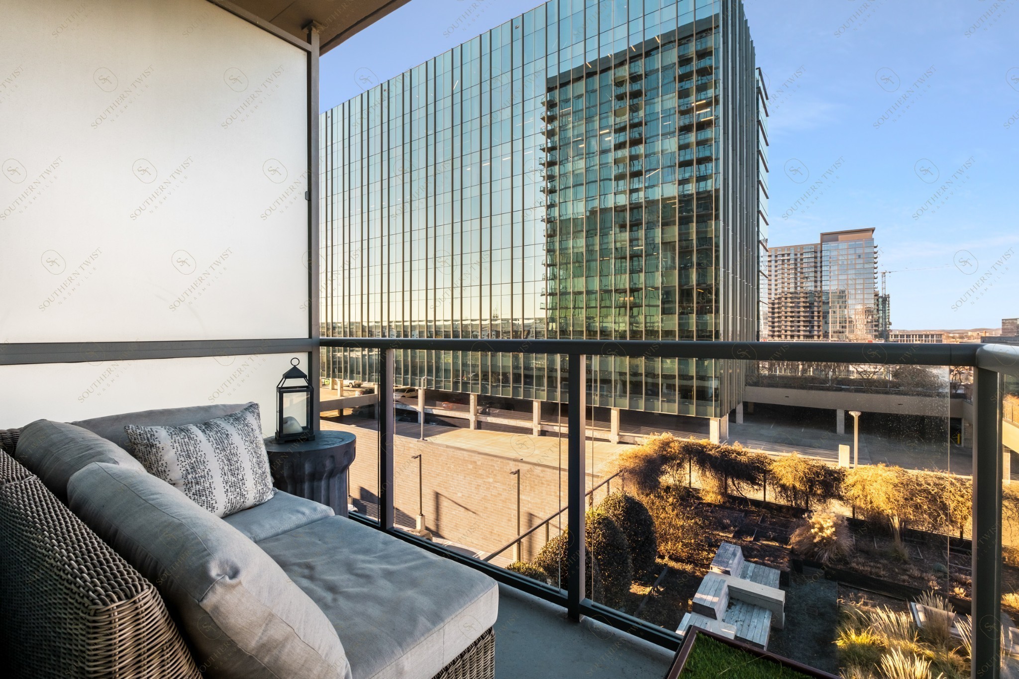 1212 Laurel St Unit: 704