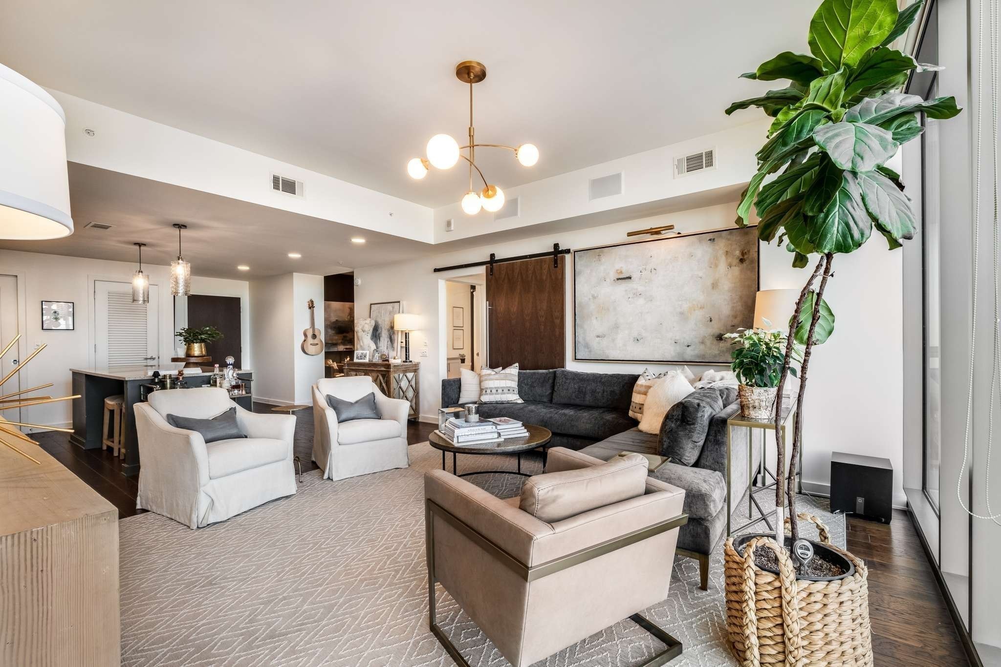 1212 Laurel St Unit: 704