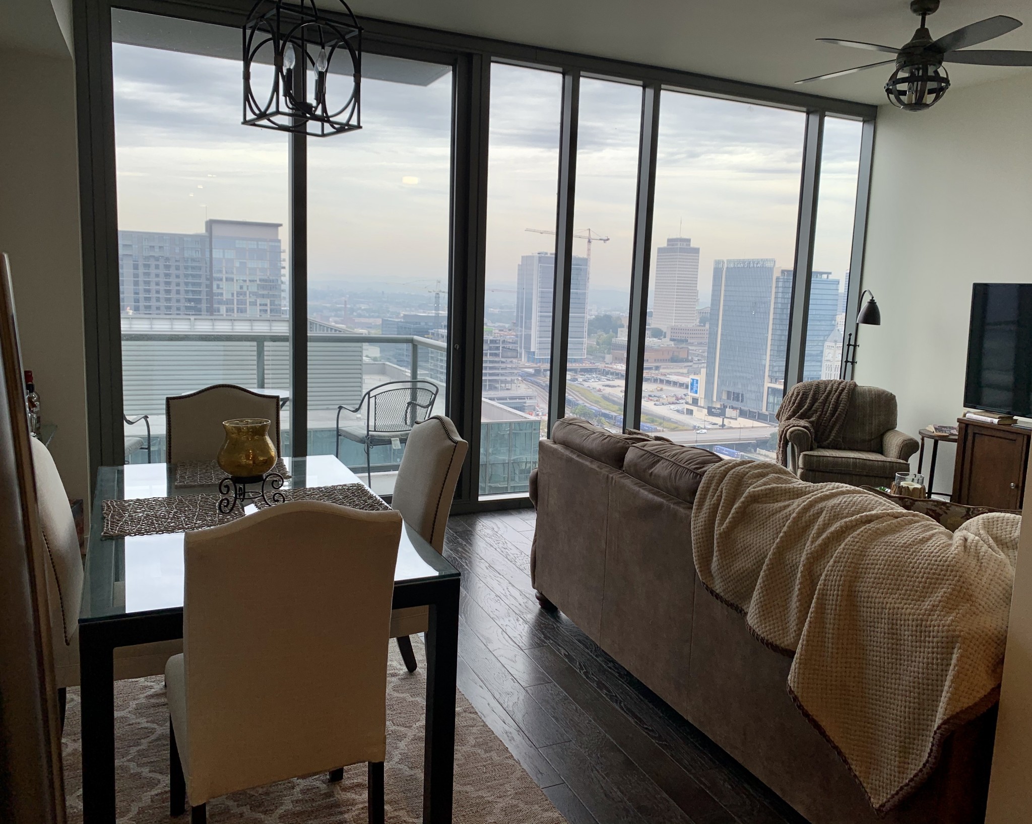 1212 Laurel St Unit: 2112