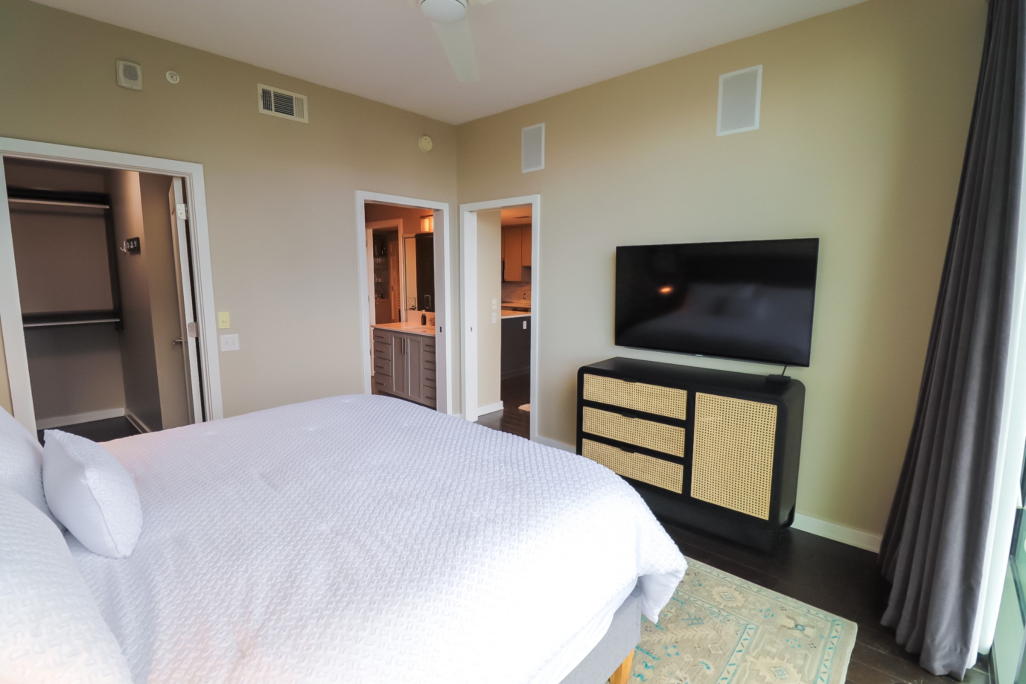 1212 Laurel St Unit: 1708