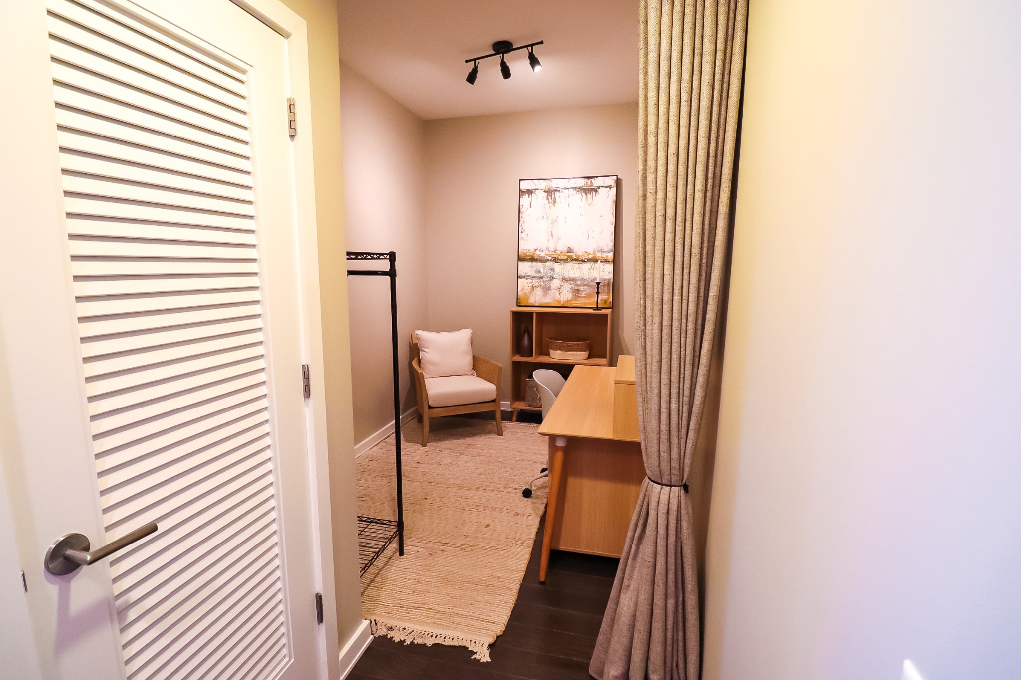 1212 Laurel St Unit: 1708