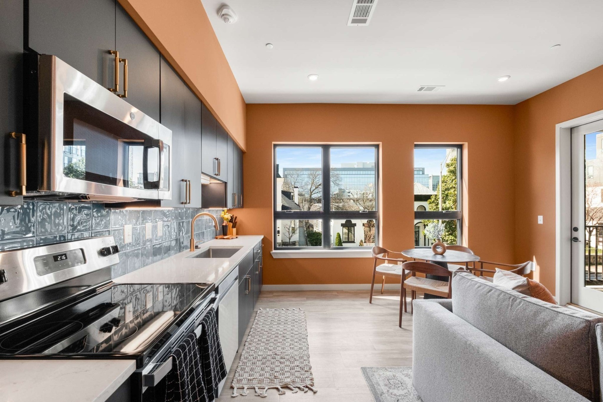 1014 16th Ave, S Unit: 105B2