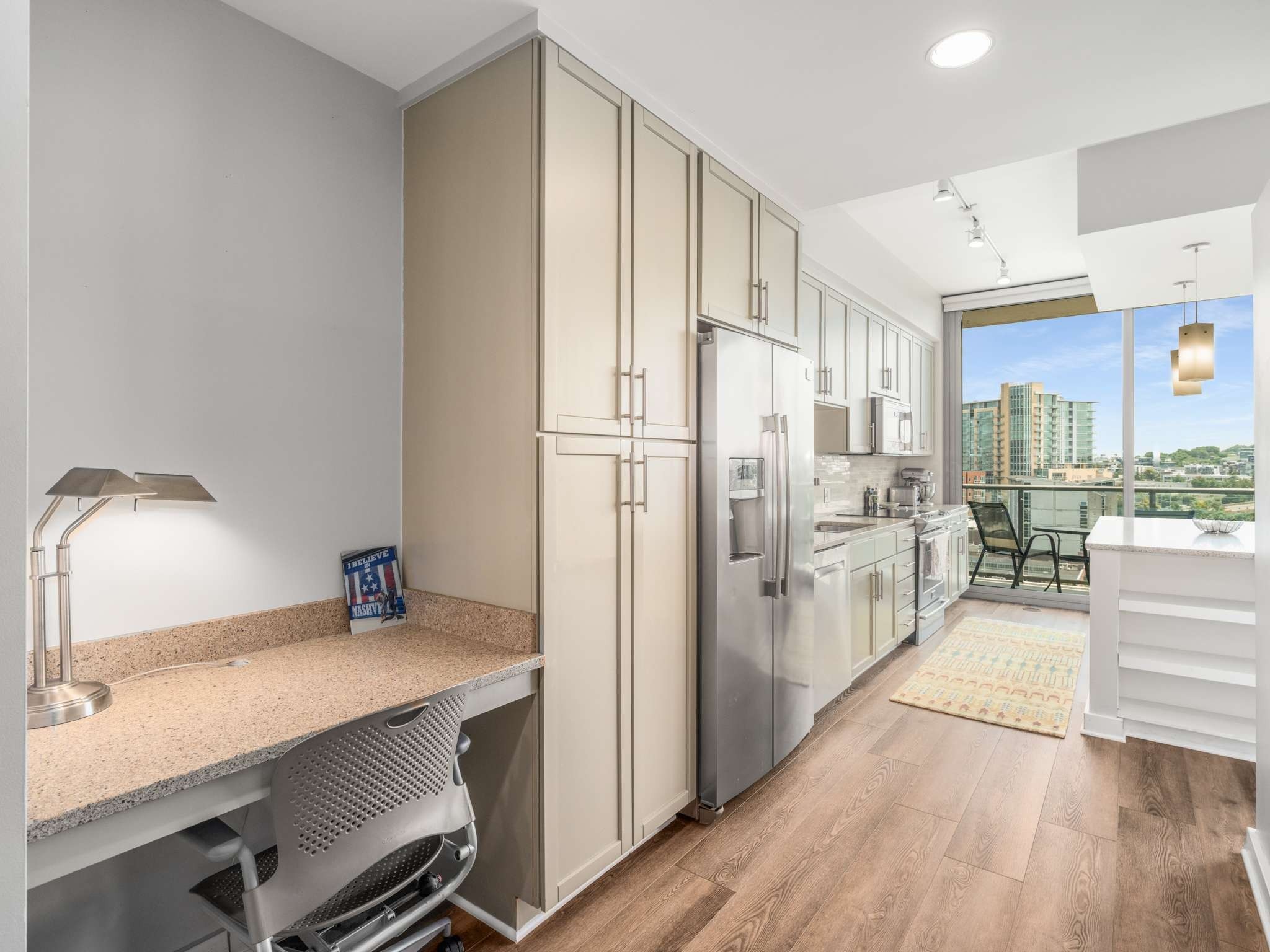 1212 Laurel St Unit: 709