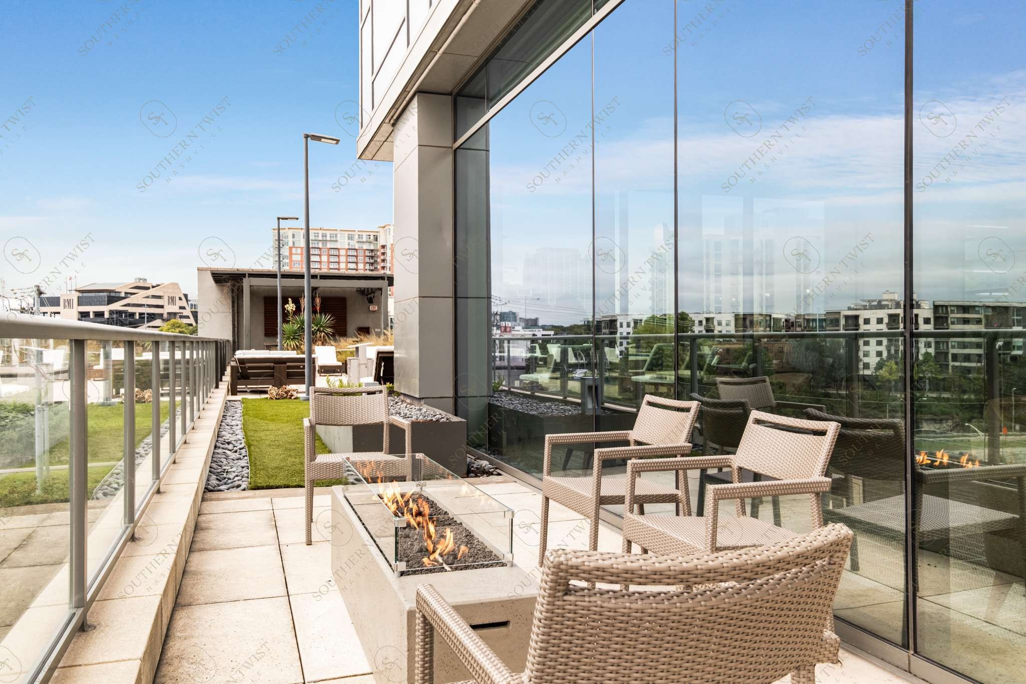 1212 Laurel St Unit: 2009