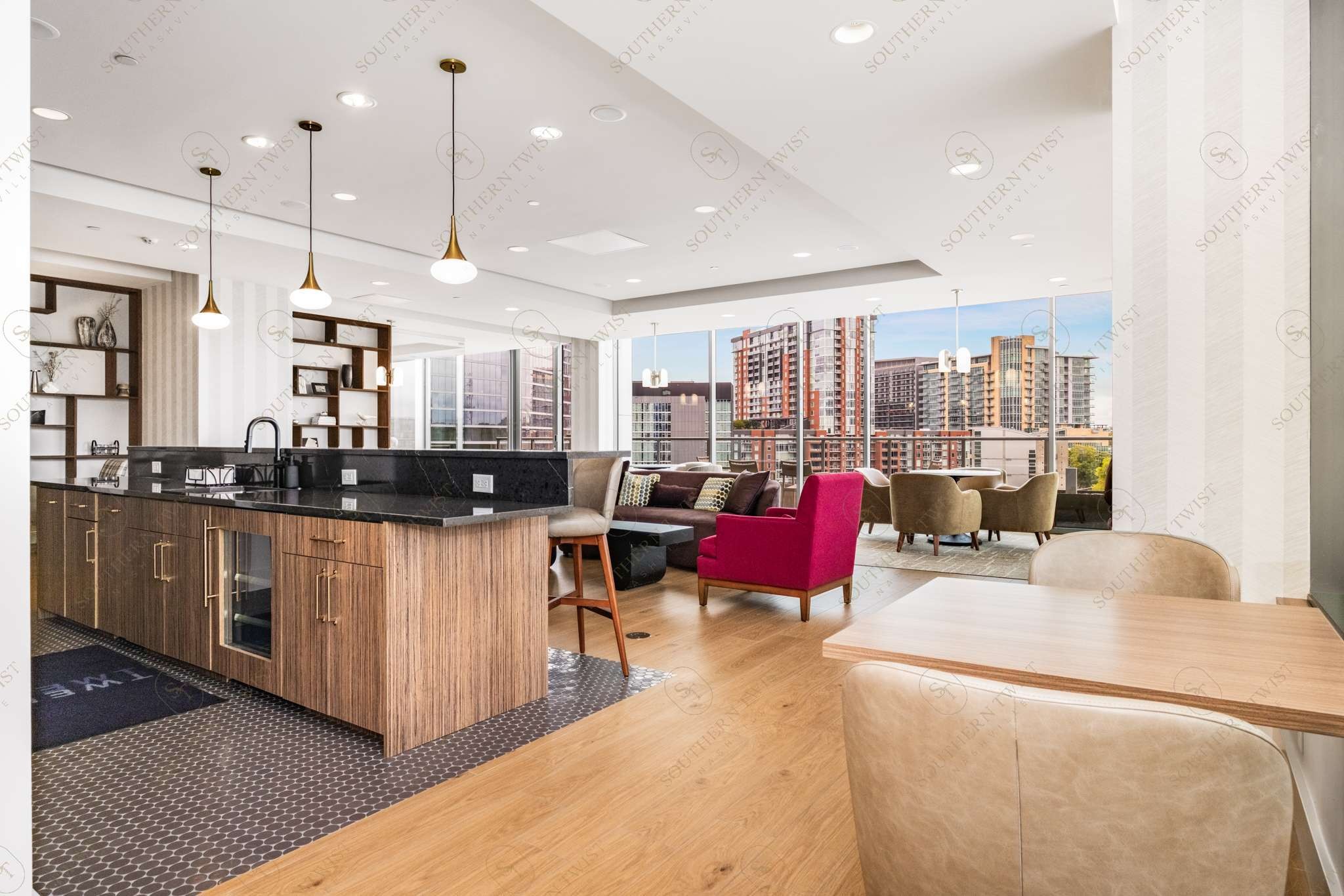 1212 Laurel St Unit: 2009