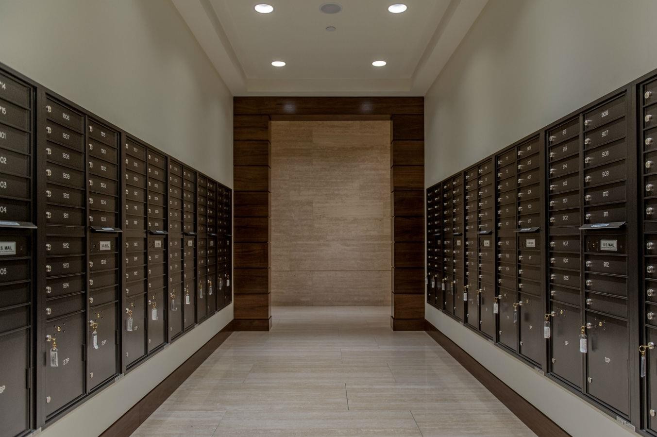 1212 Laurel St Unit: 2009