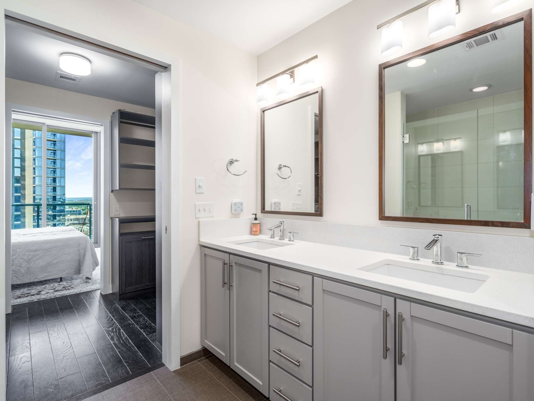 1212 Laurel St Unit: 2002