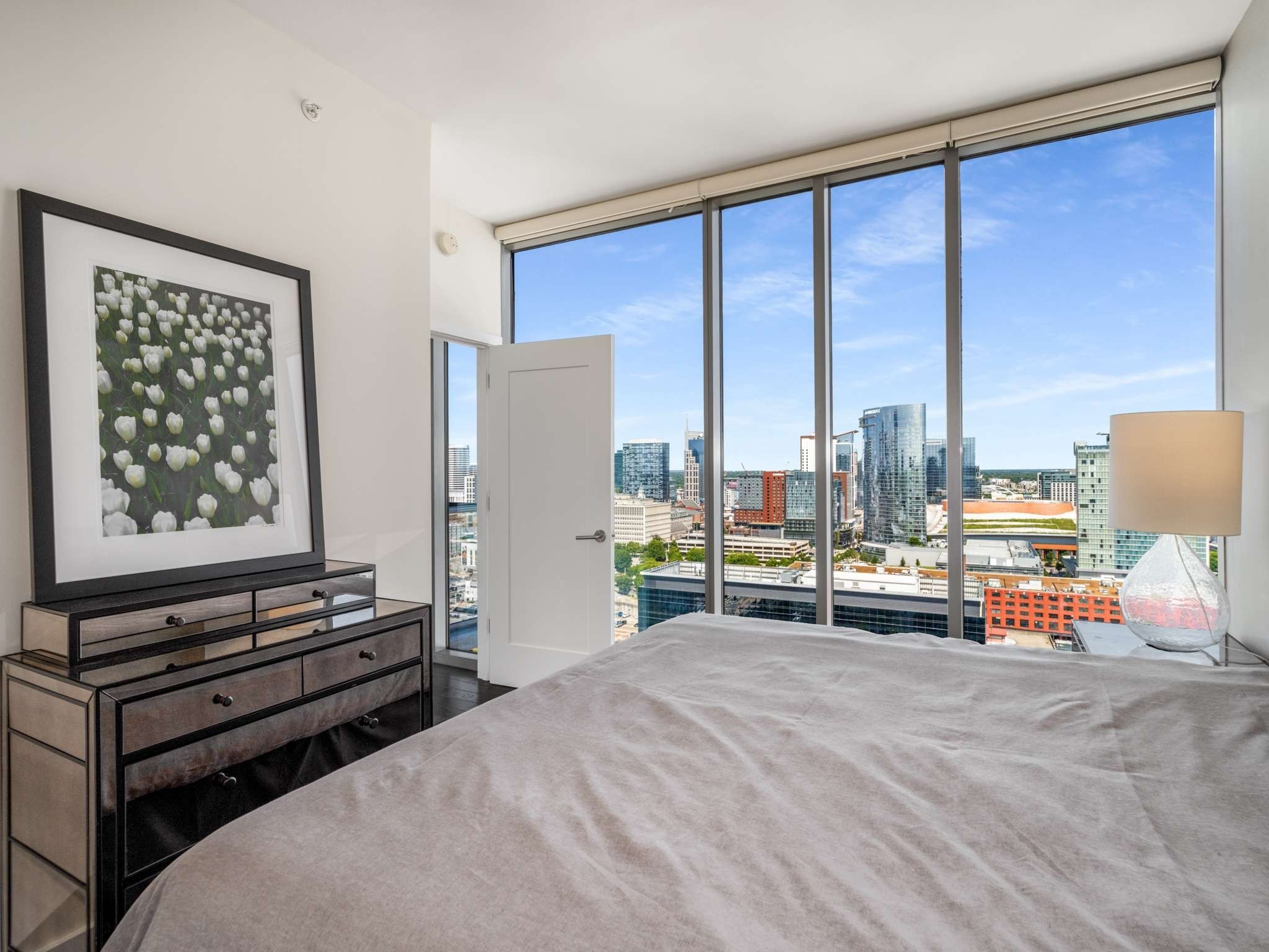 1212 Laurel St Unit: 2002