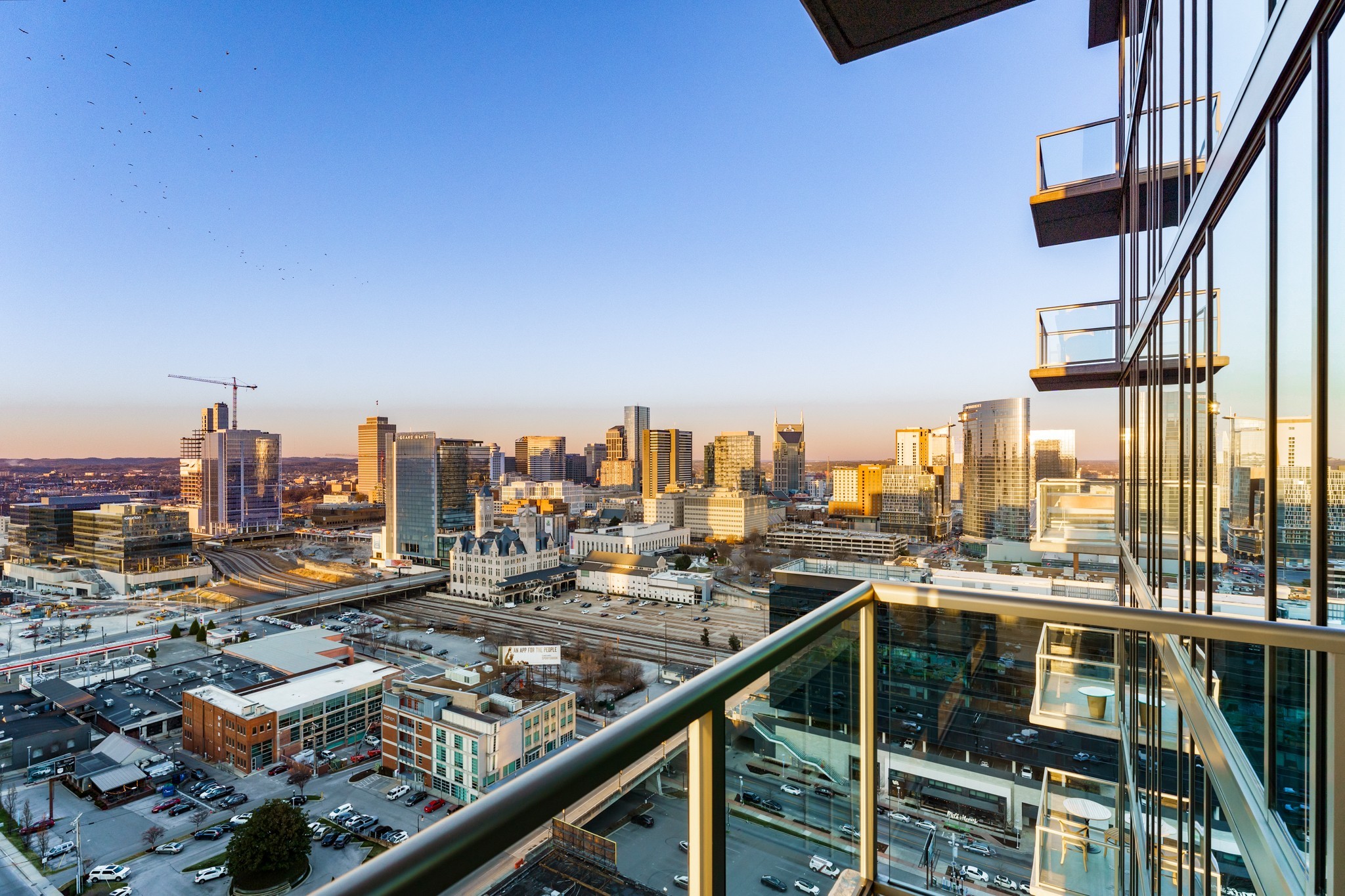 1212 Laurel St Unit: 2002