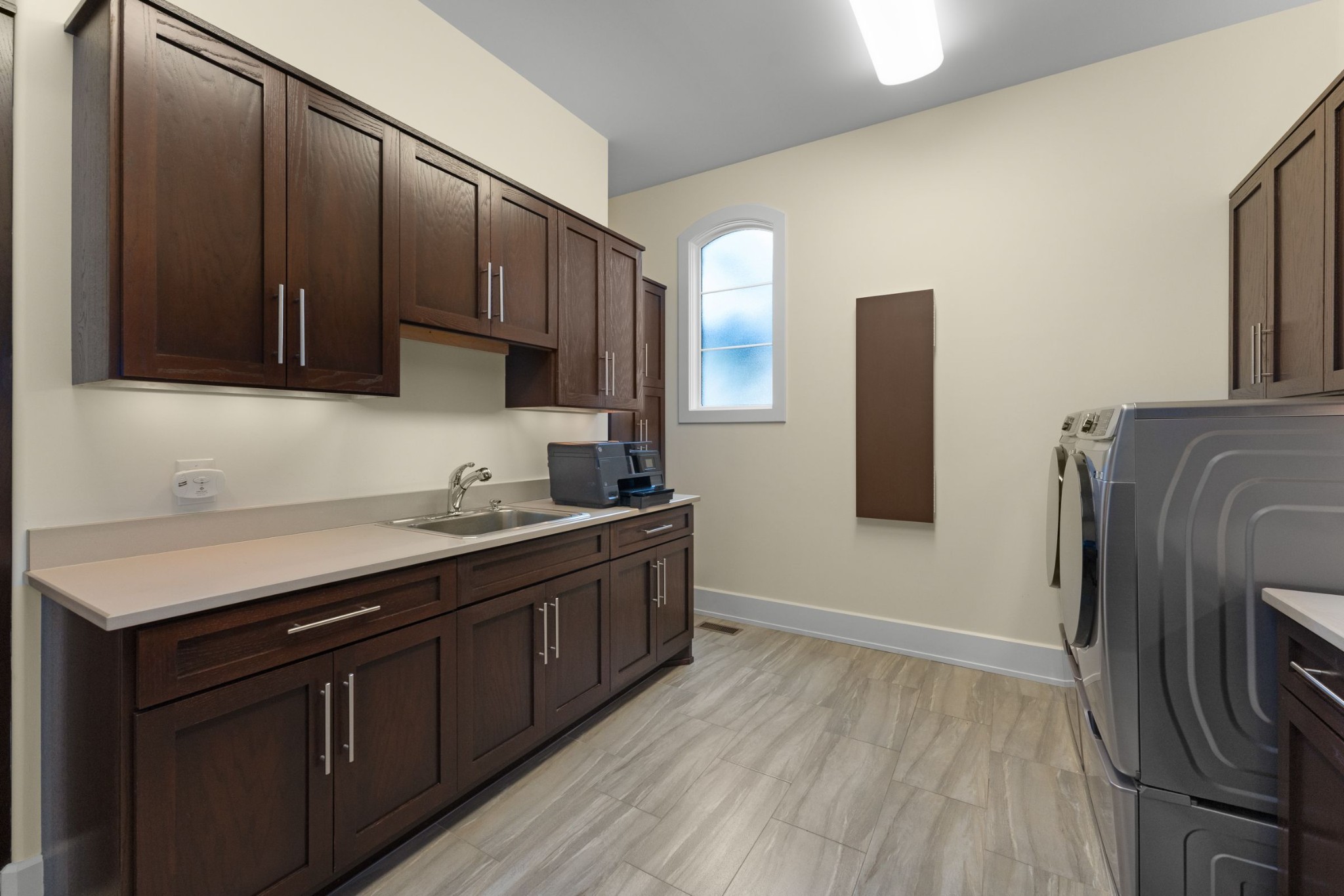 1492 Boardwalk Pl, E