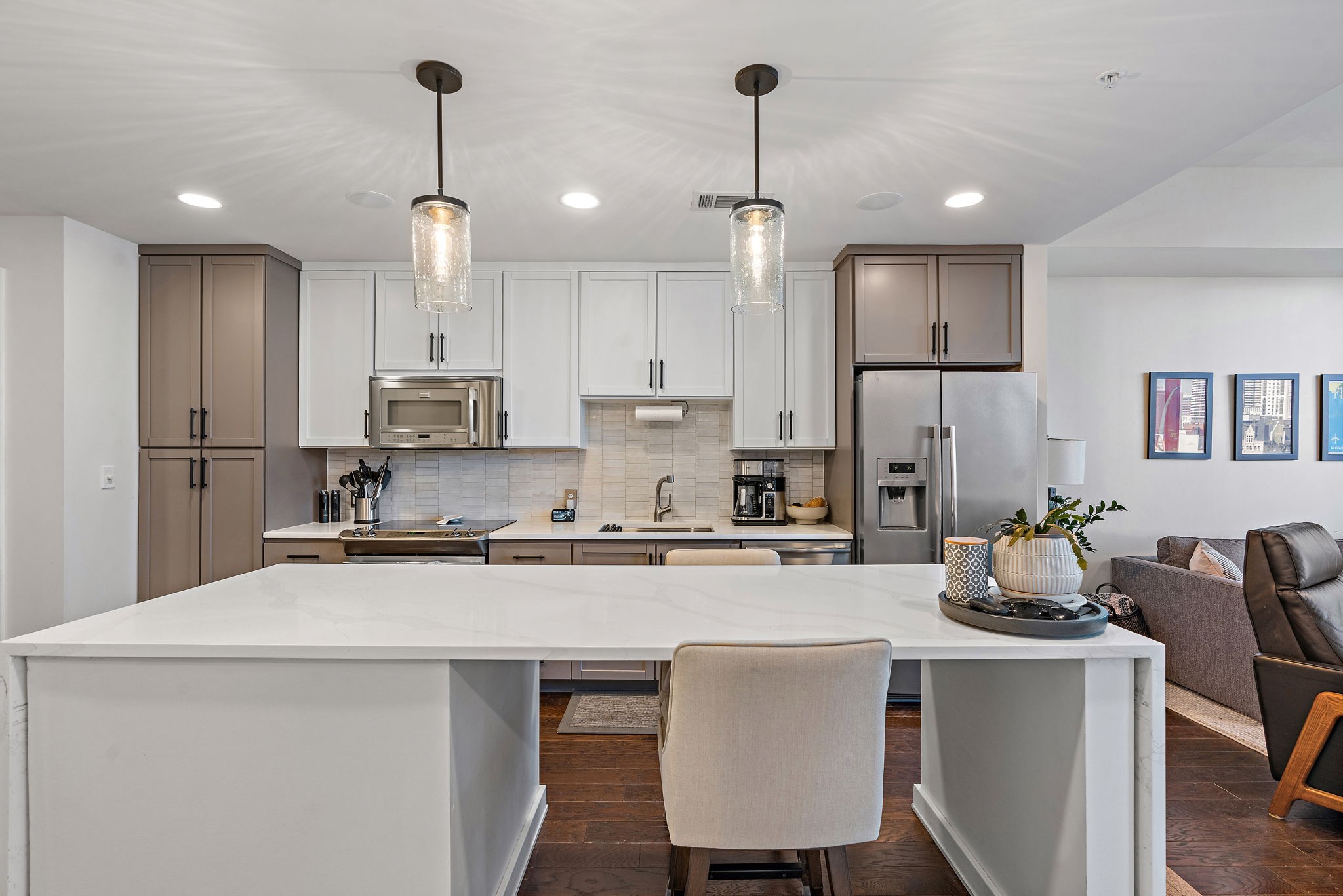 1212 Laurel St Unit: 708