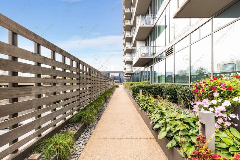 1212 Laurel St Unit: 708