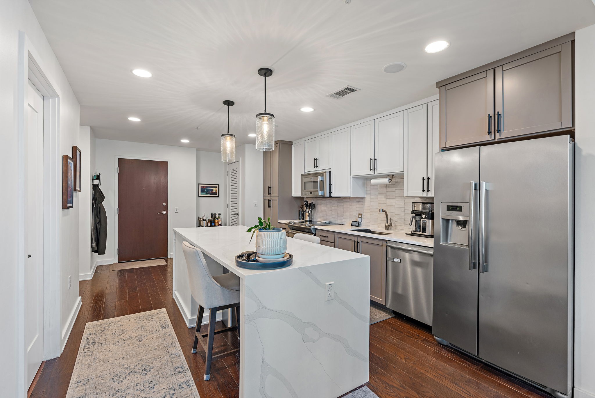 1212 Laurel St Unit: 708