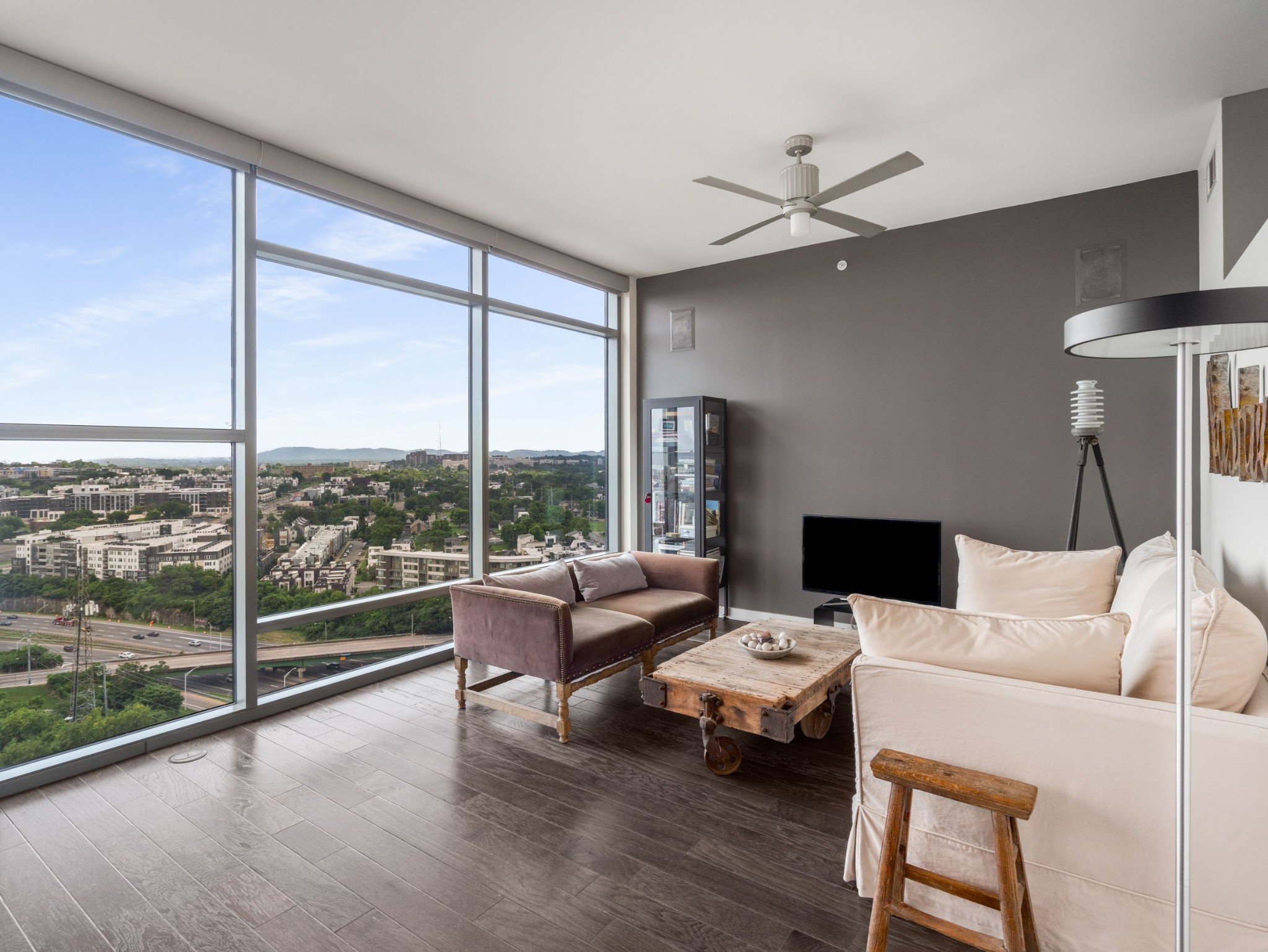 1212 Laurel St Unit: 2009 SE