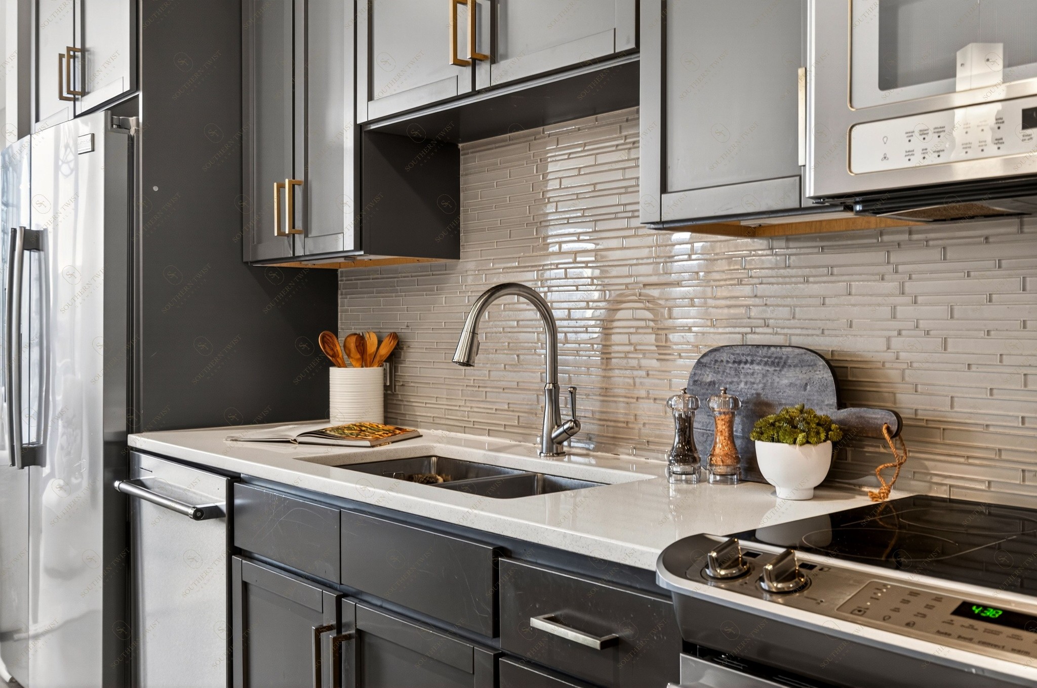 1212 Laurel St Unit: 2206