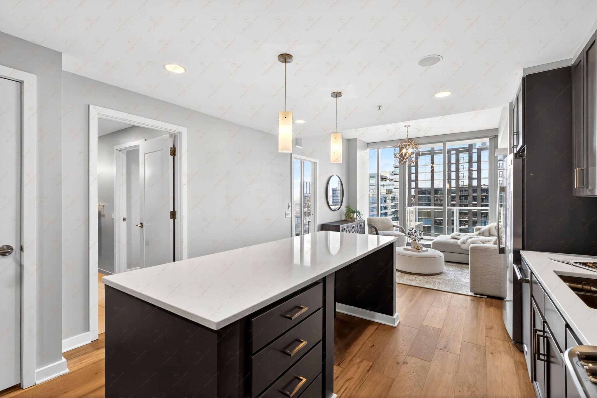 1212 Laurel St Unit: 2206