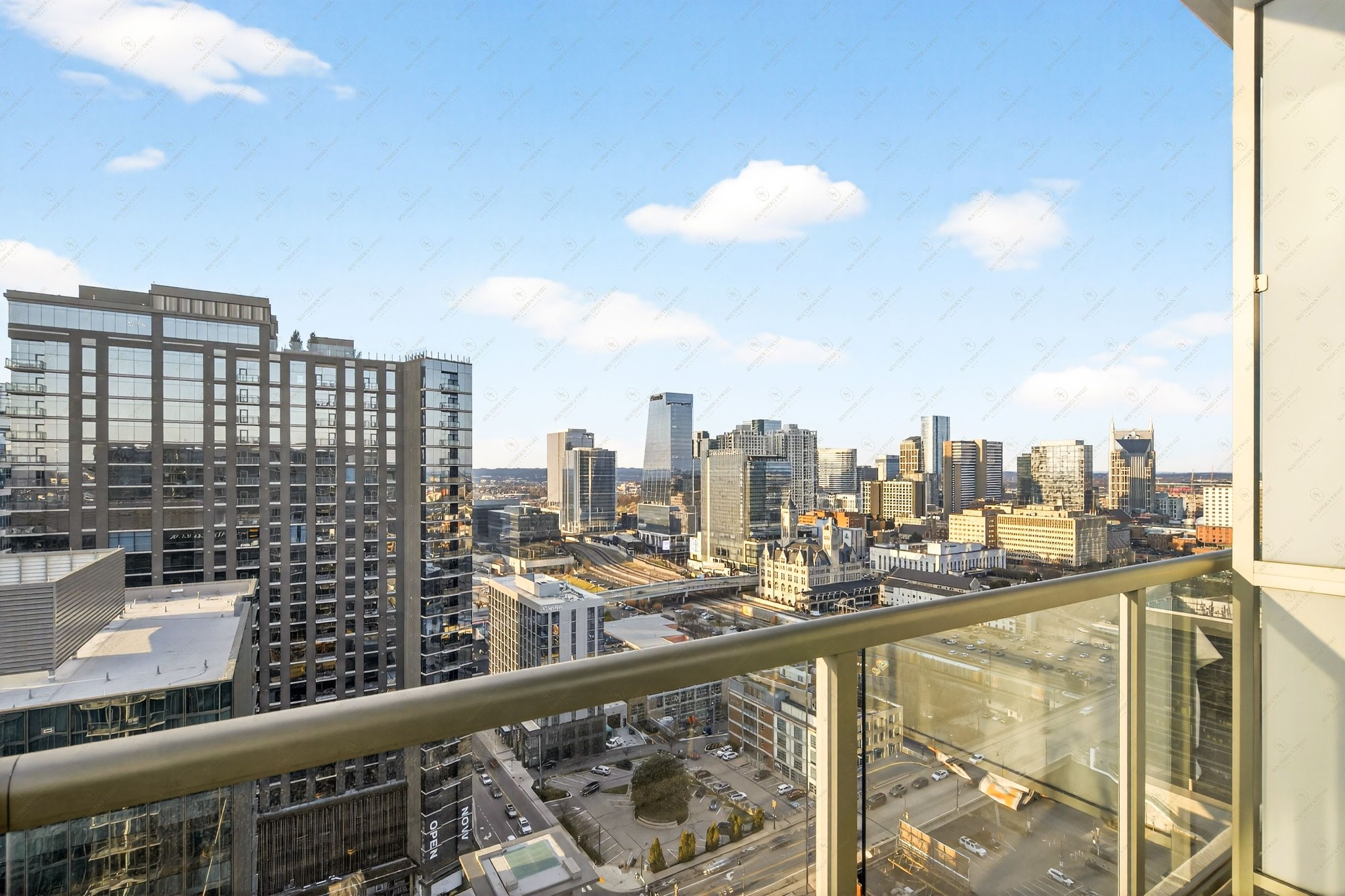 1212 Laurel St Unit: 2206