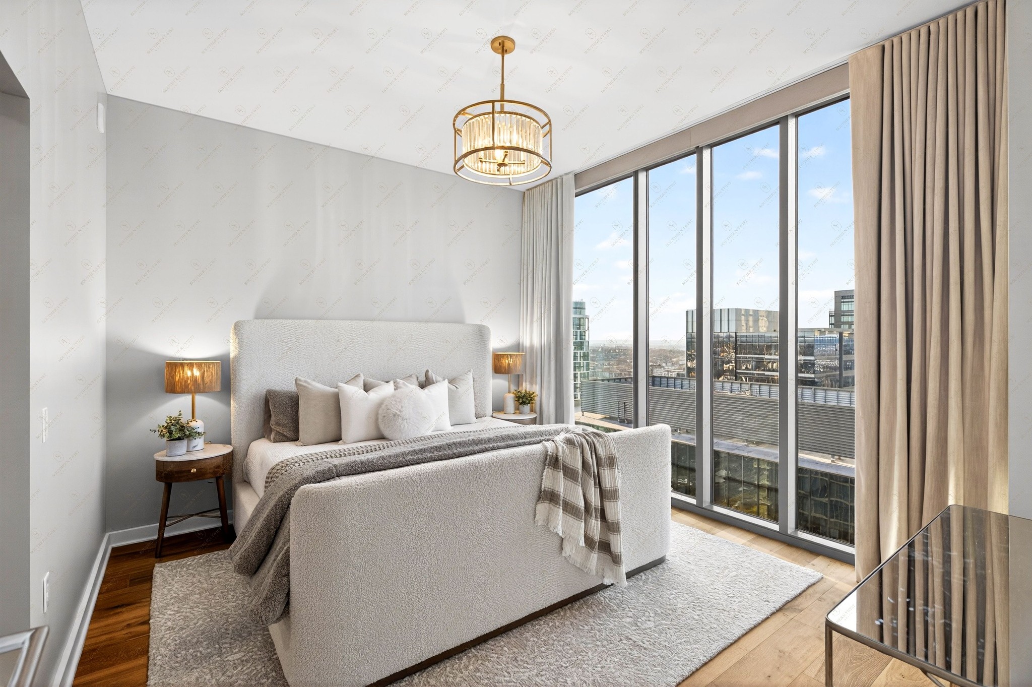 1212 Laurel St Unit: 2206