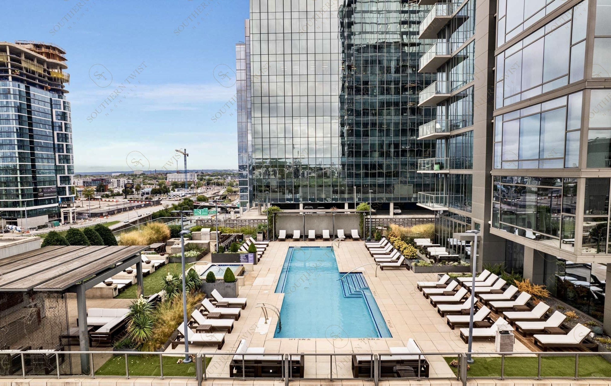 1212 Laurel St Unit: 2009 S