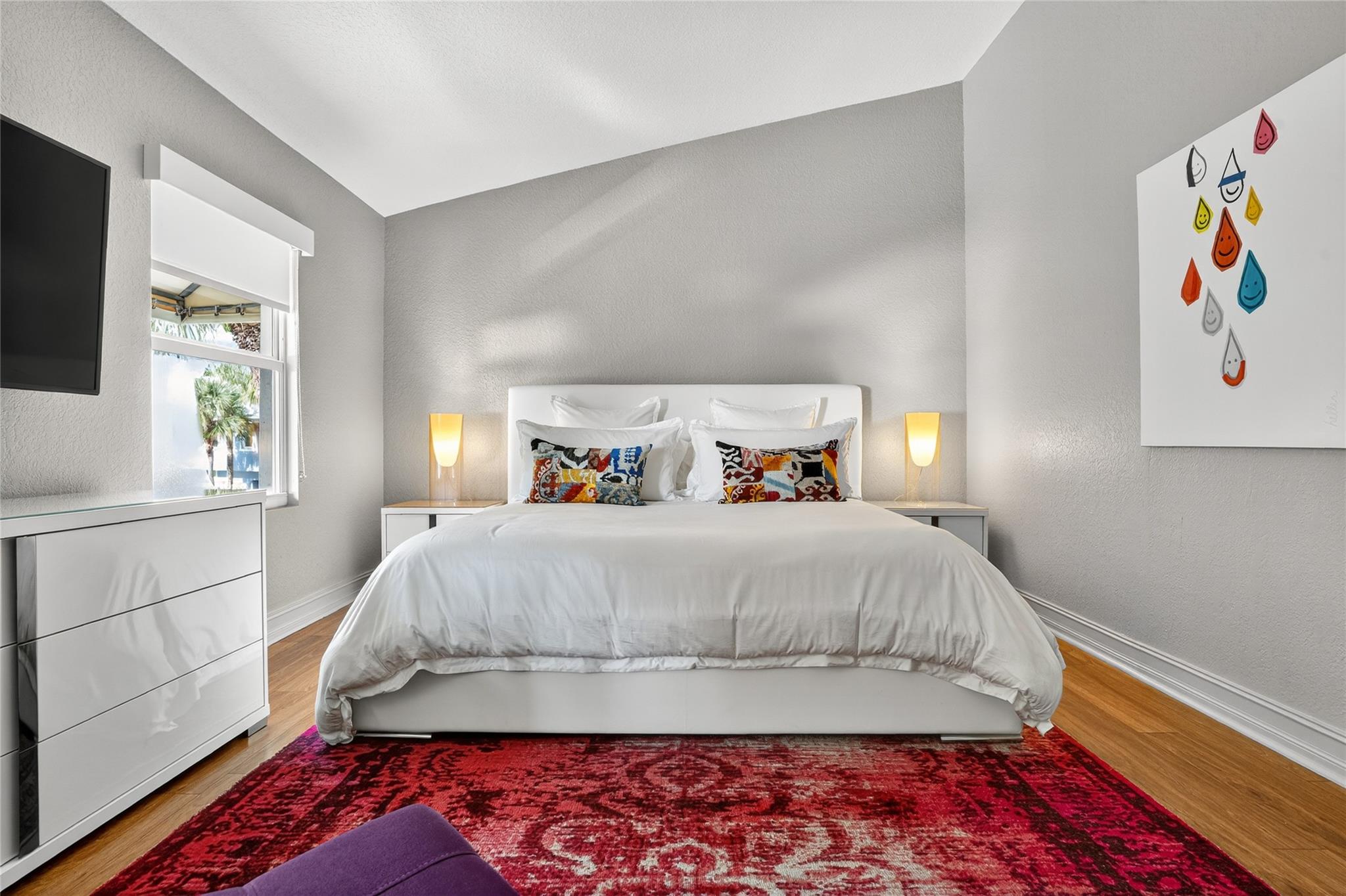 1777 NE 4th Ave B-3