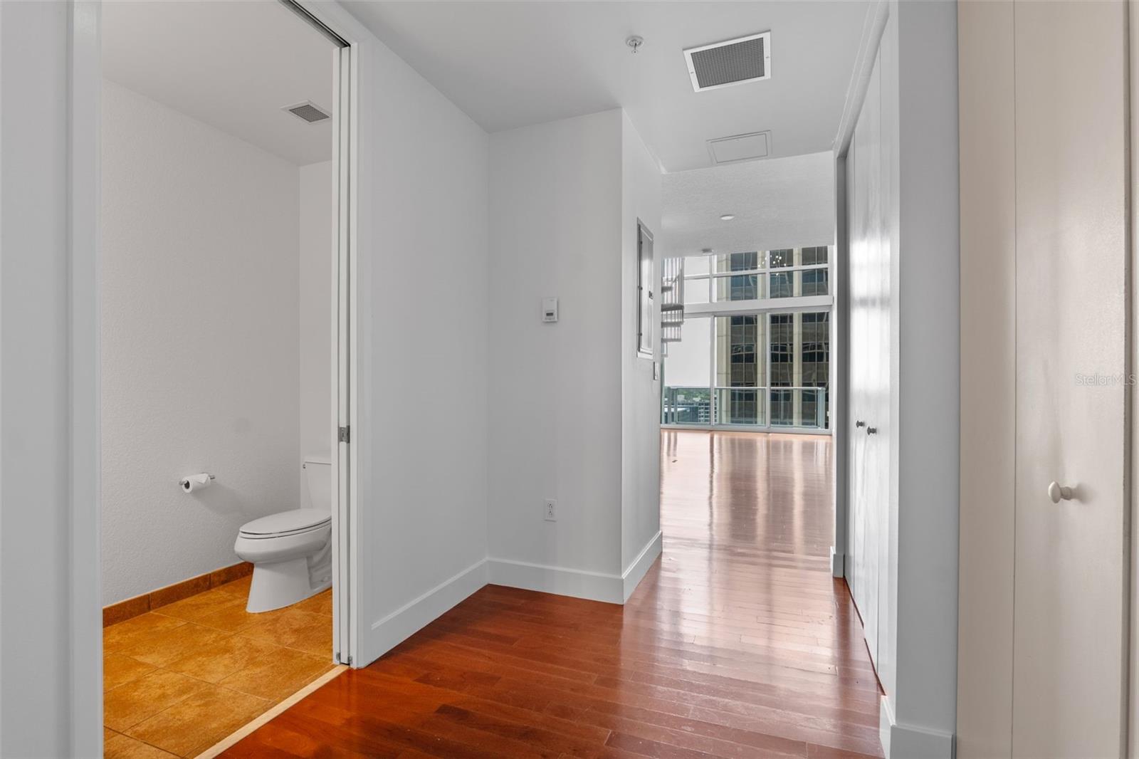 150 E ROBINSON ST #1023