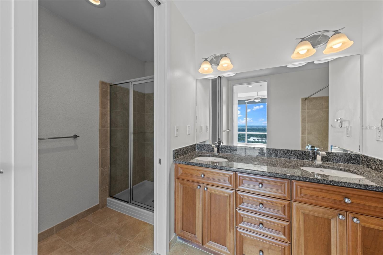 150 E ROBINSON ST #2807