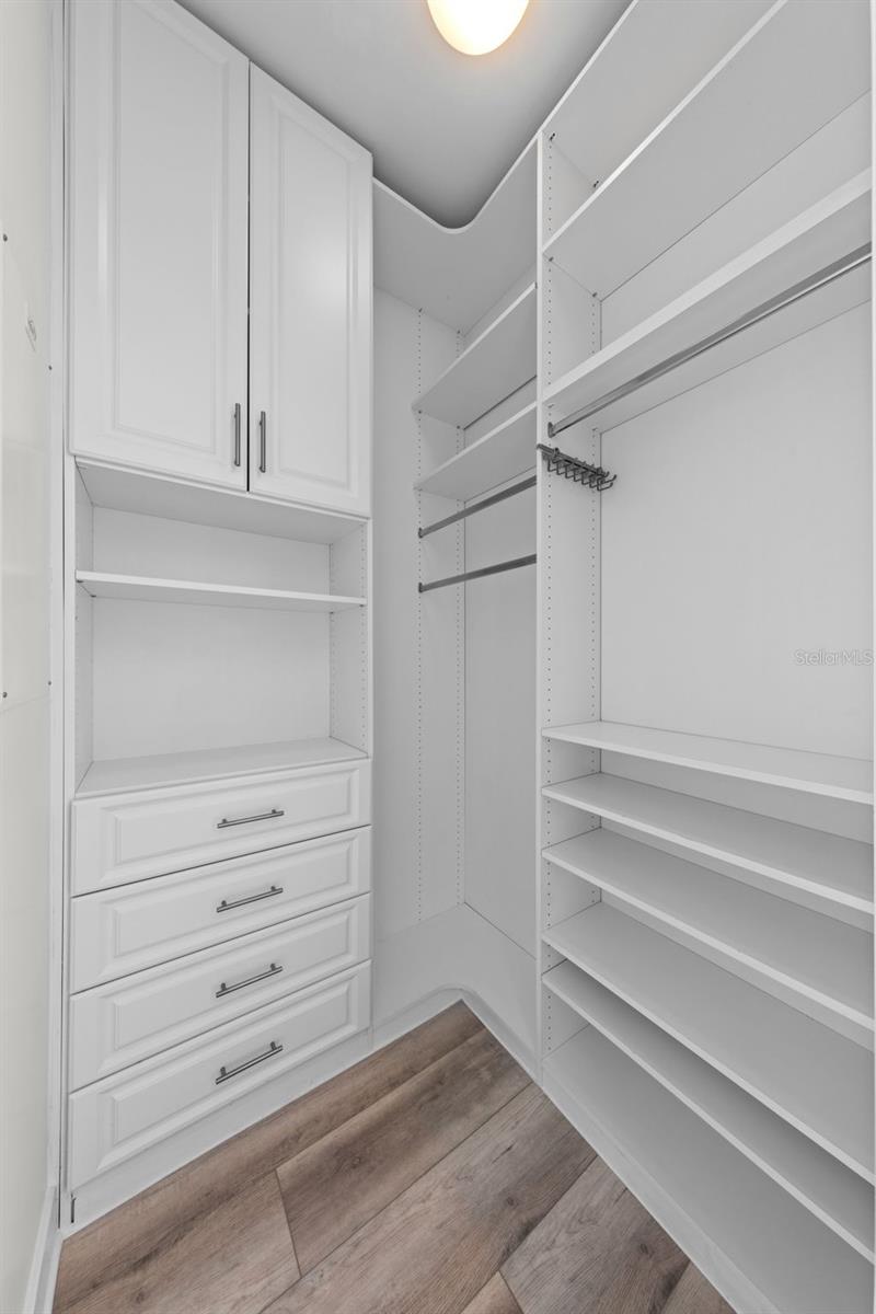 150 E ROBINSON ST #2807