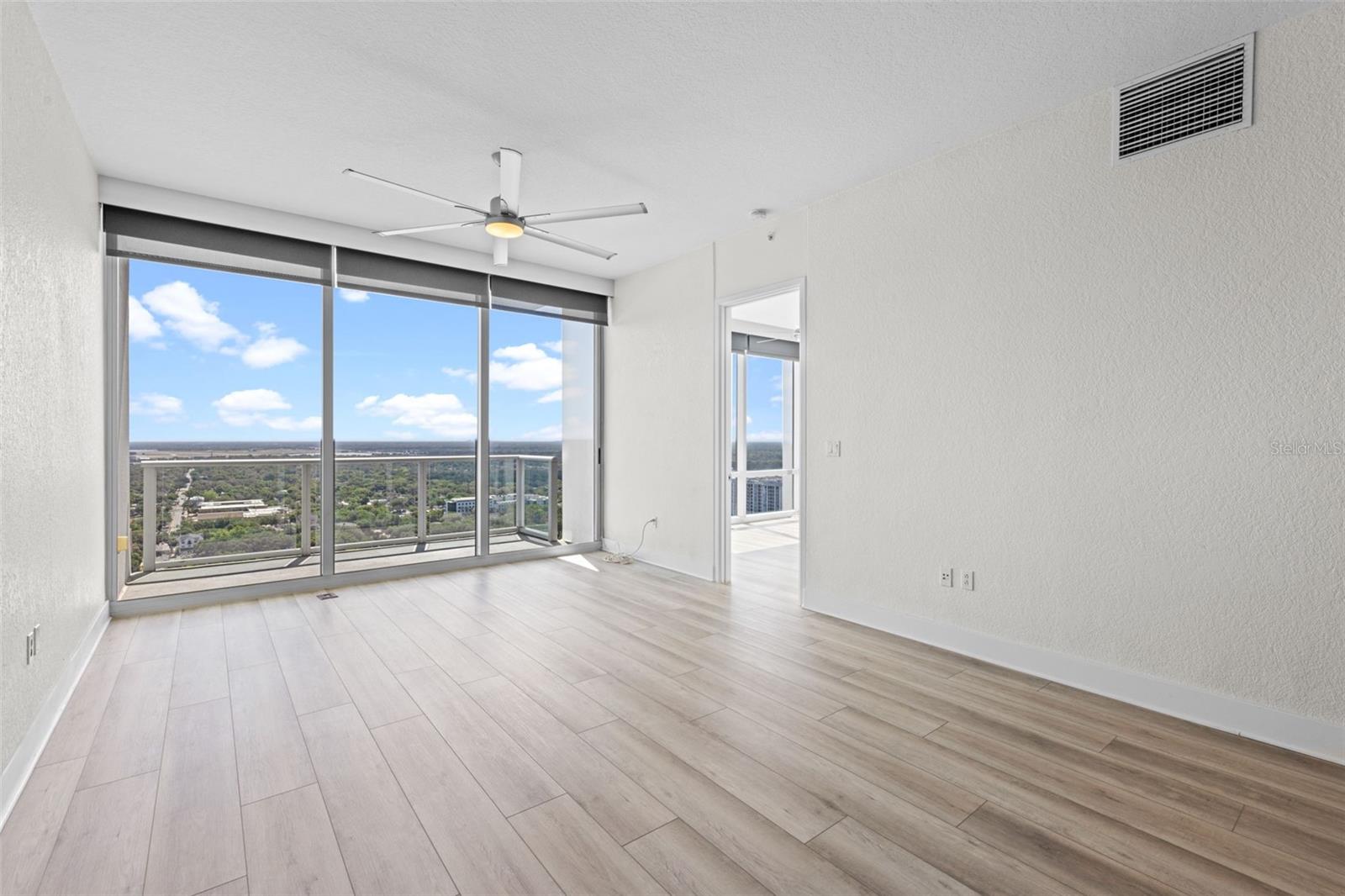 150 E ROBINSON ST #2807