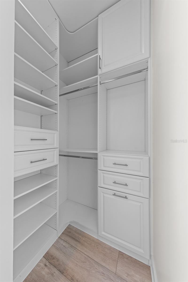 150 E ROBINSON ST #2807