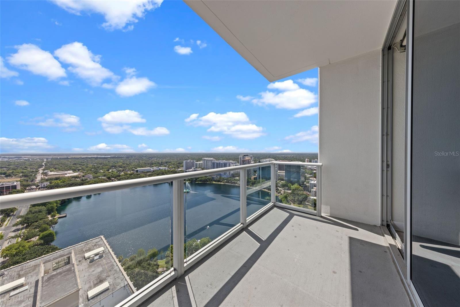 150 E ROBINSON ST #2807