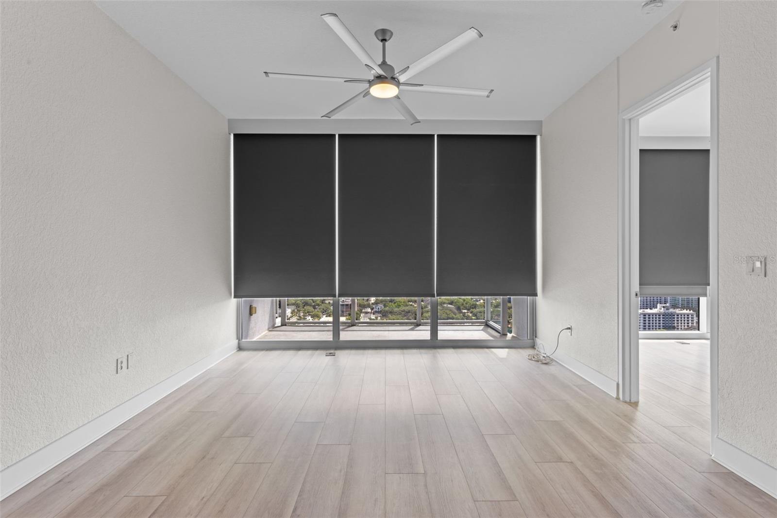 150 E ROBINSON ST #2807