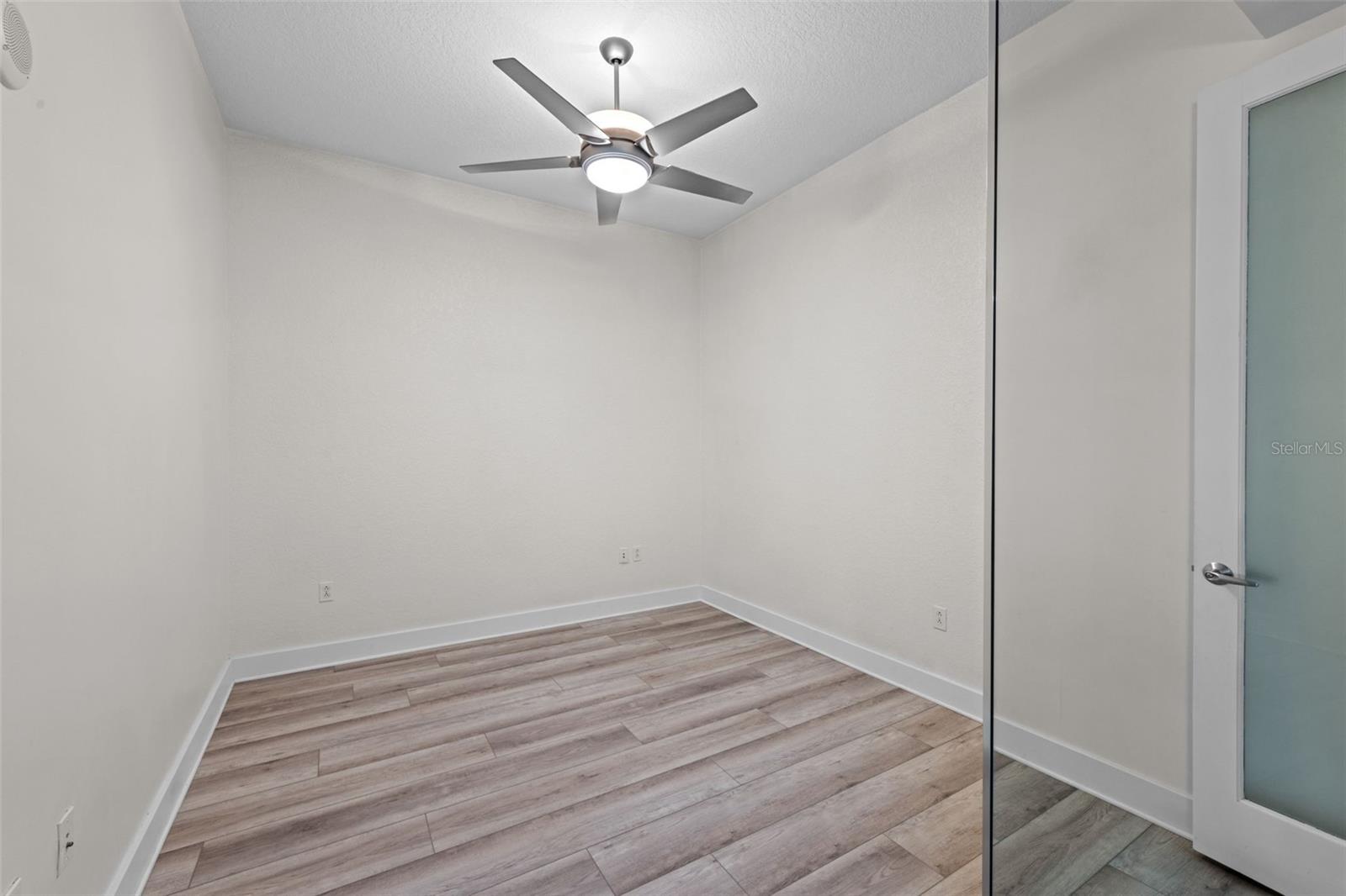 150 E ROBINSON ST #2807