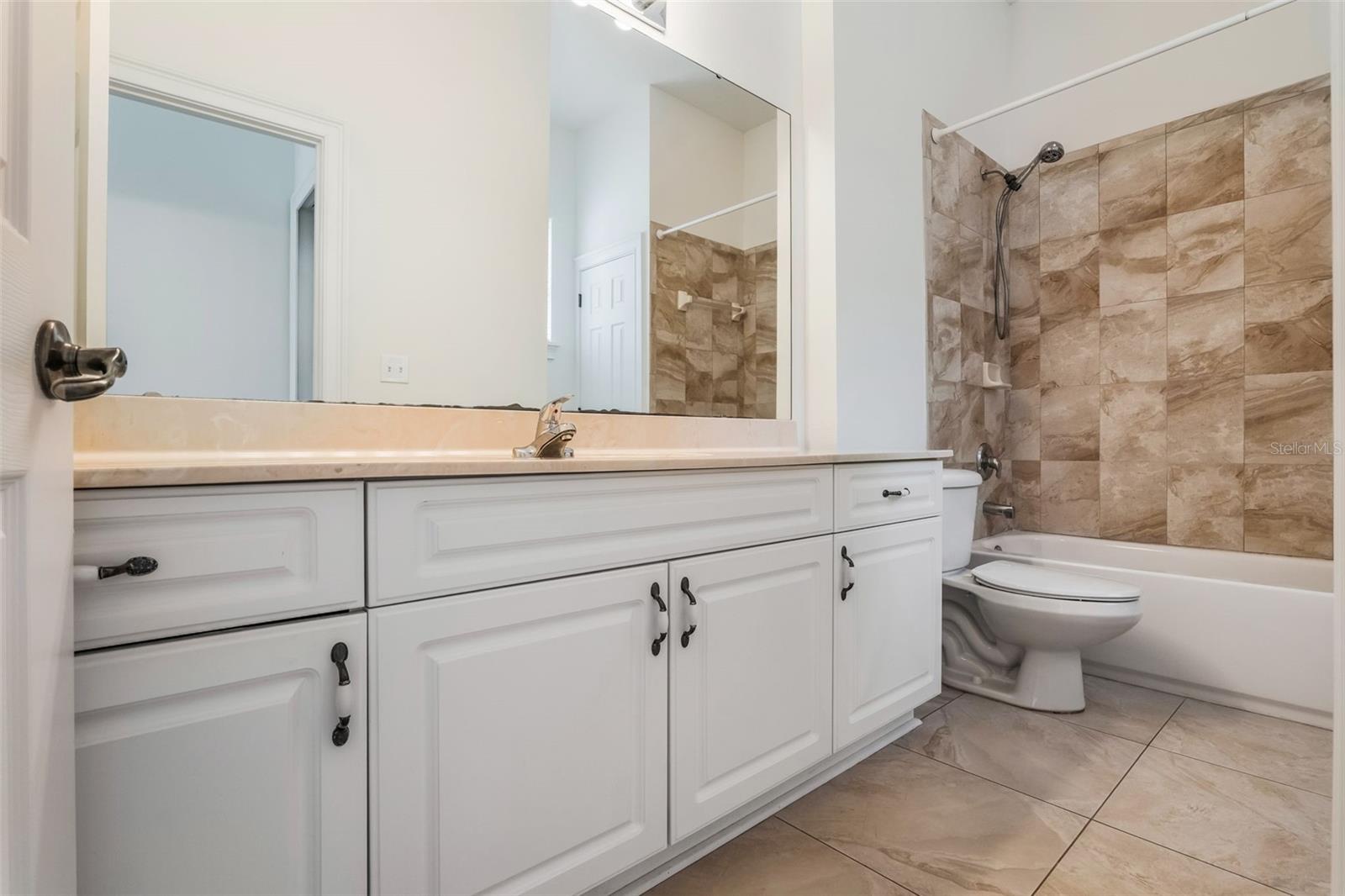 1500 LAKE BALDWIN LN #A,B,C