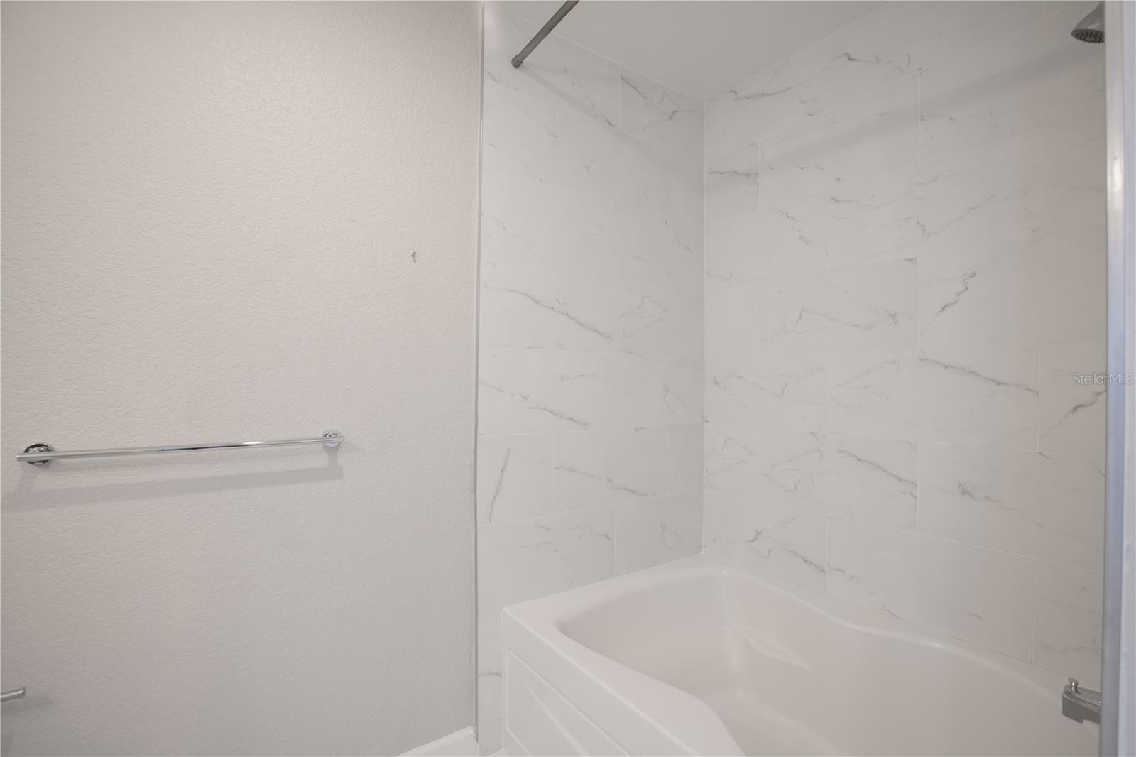 150 E ROBINSON ST #615