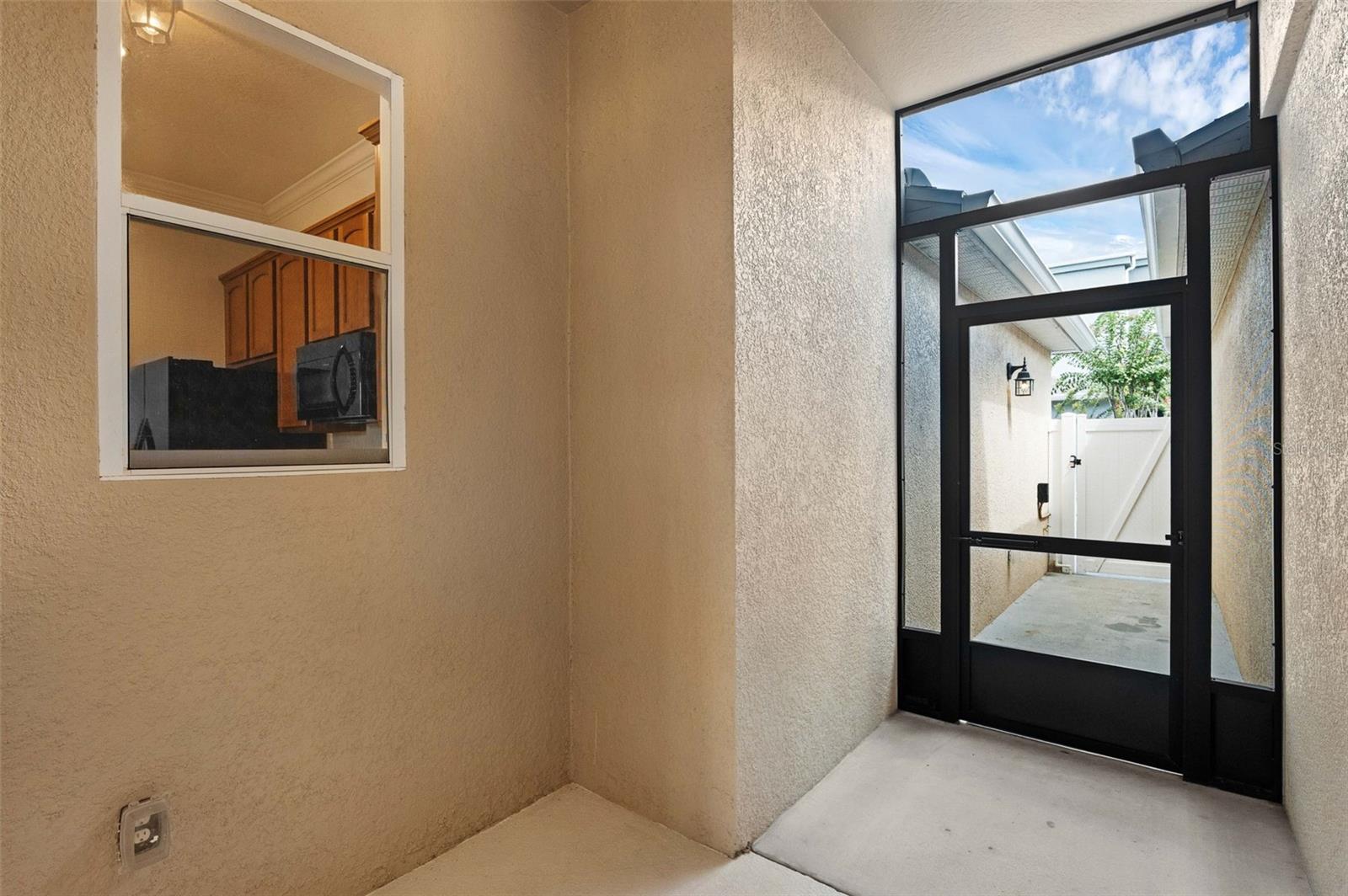 12727 TANJA KING BLVD