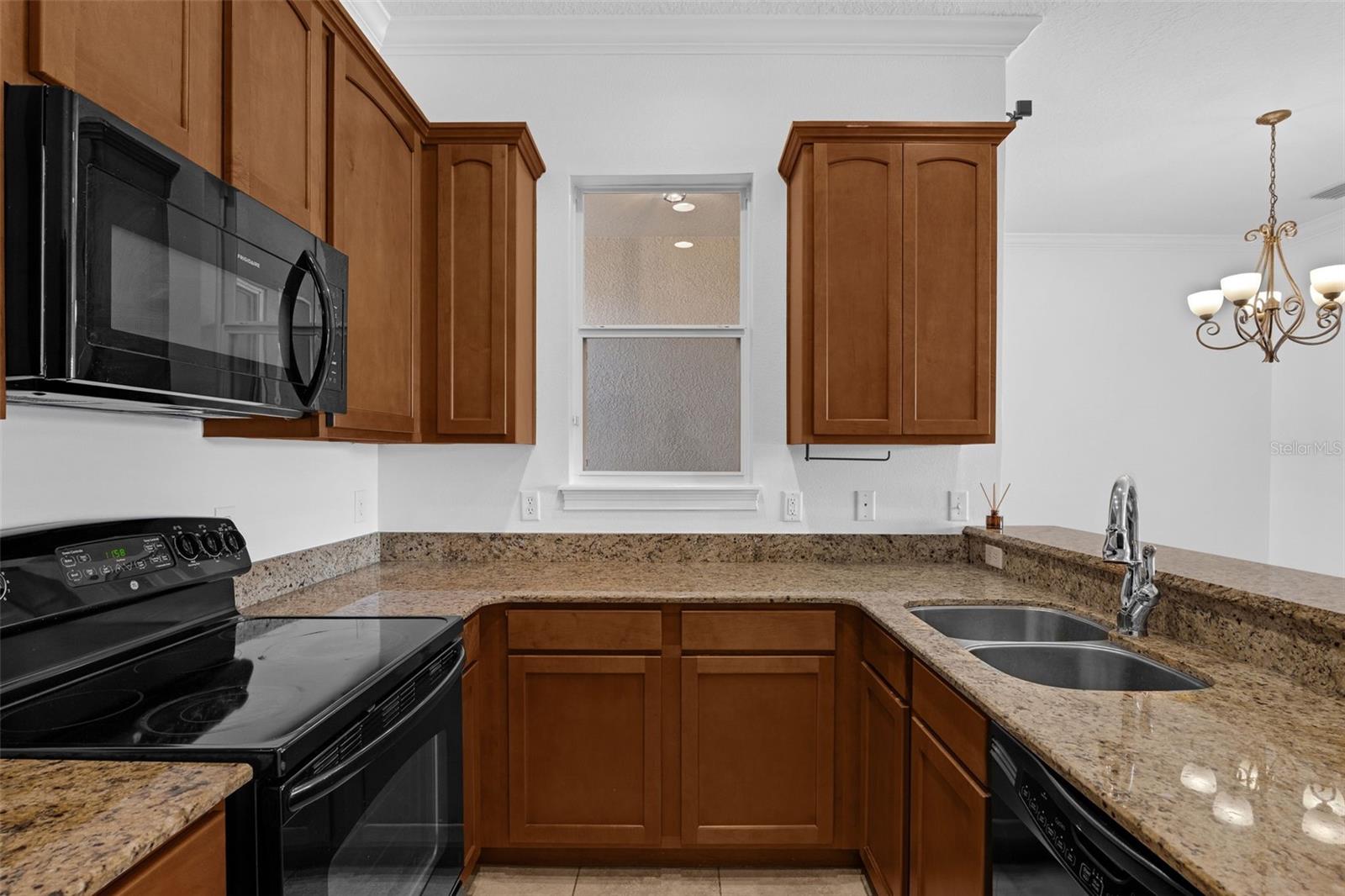 12727 TANJA KING BLVD