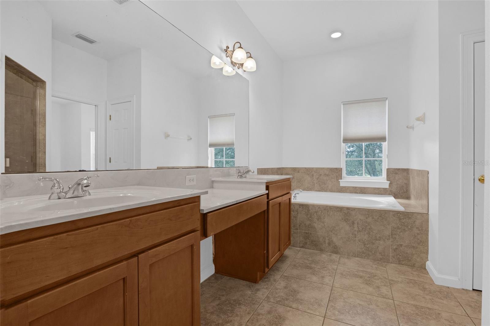 12727 TANJA KING BLVD