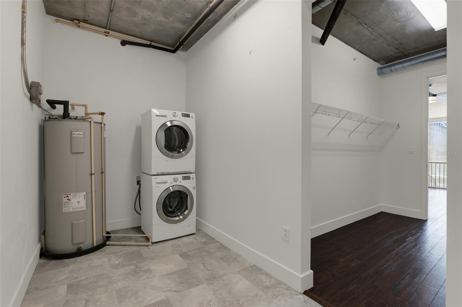 150 E ROBINSON ST #1205