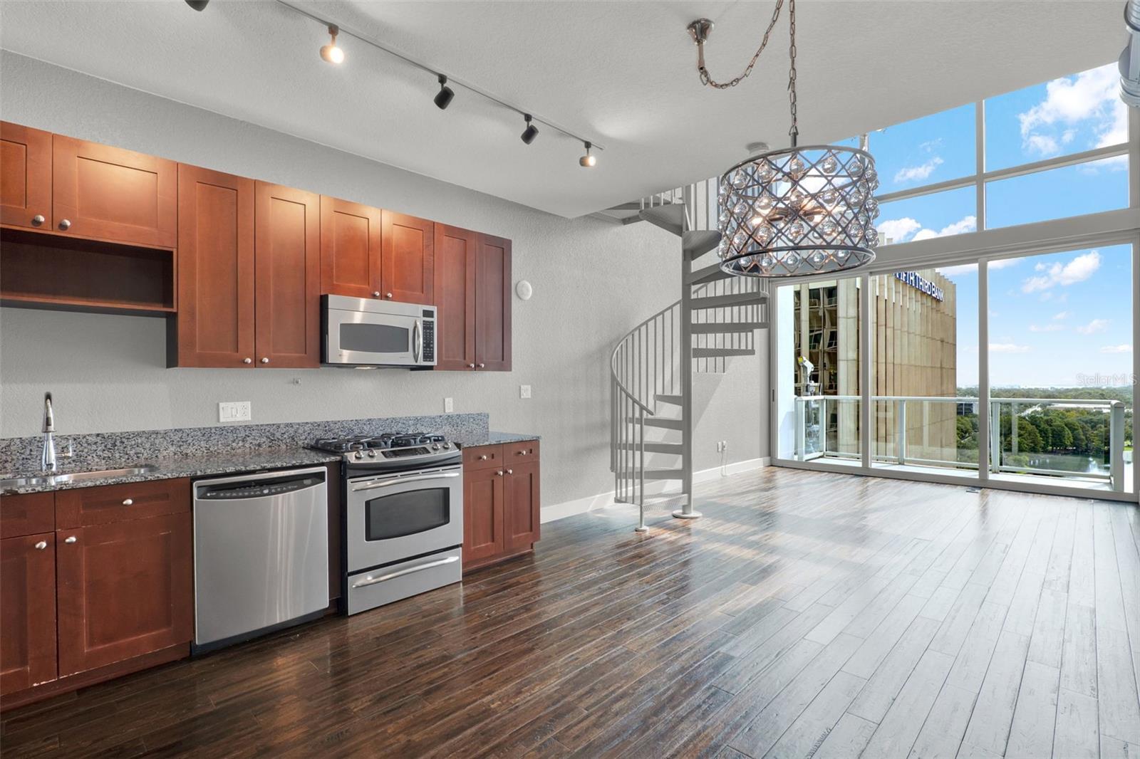 150 E ROBINSON ST #1205